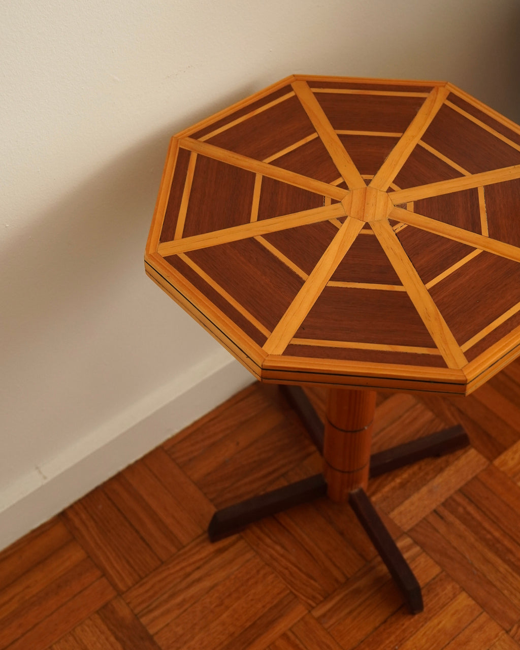 Octagonal wood marquetry table