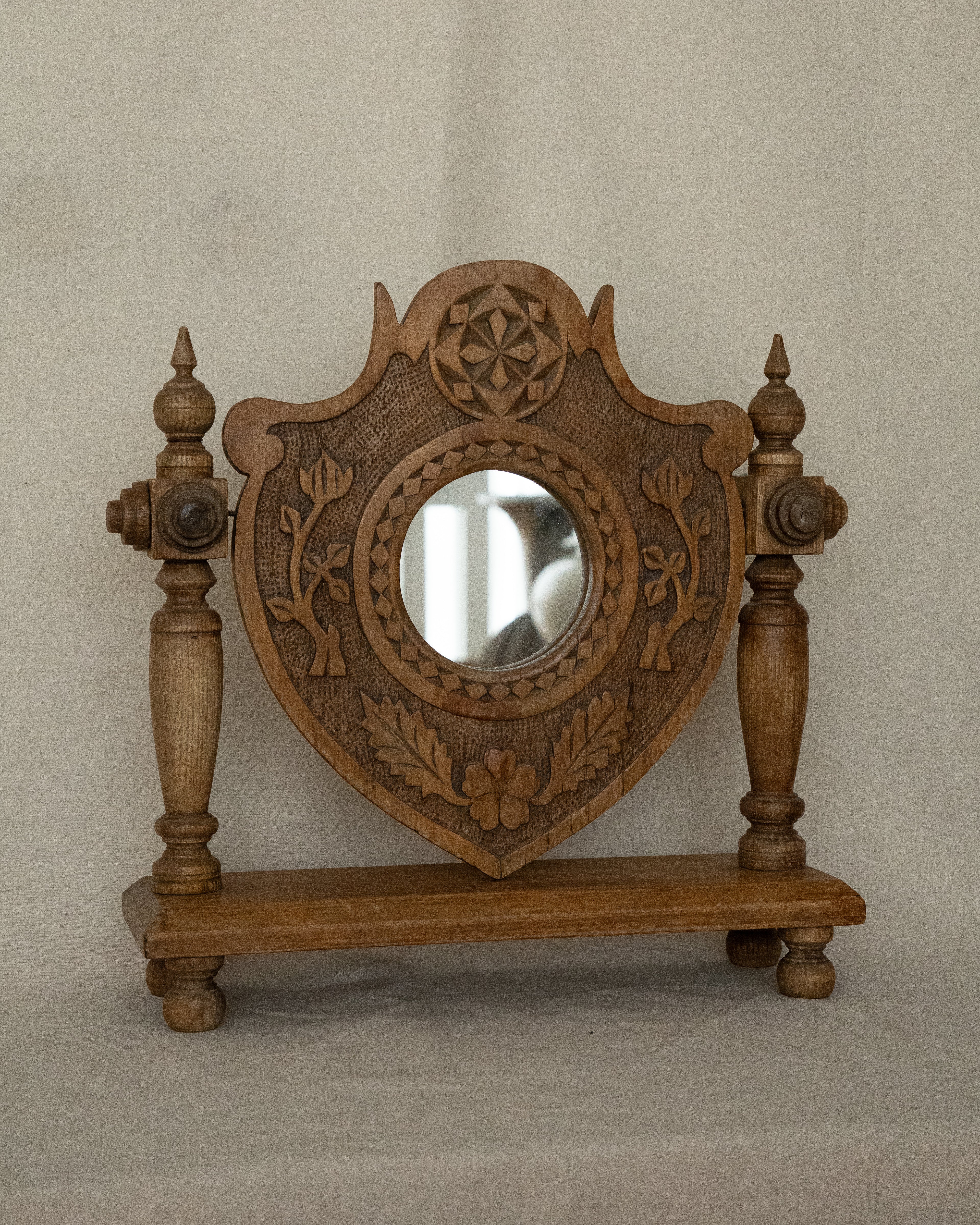 Chip carved wooden table top mirror