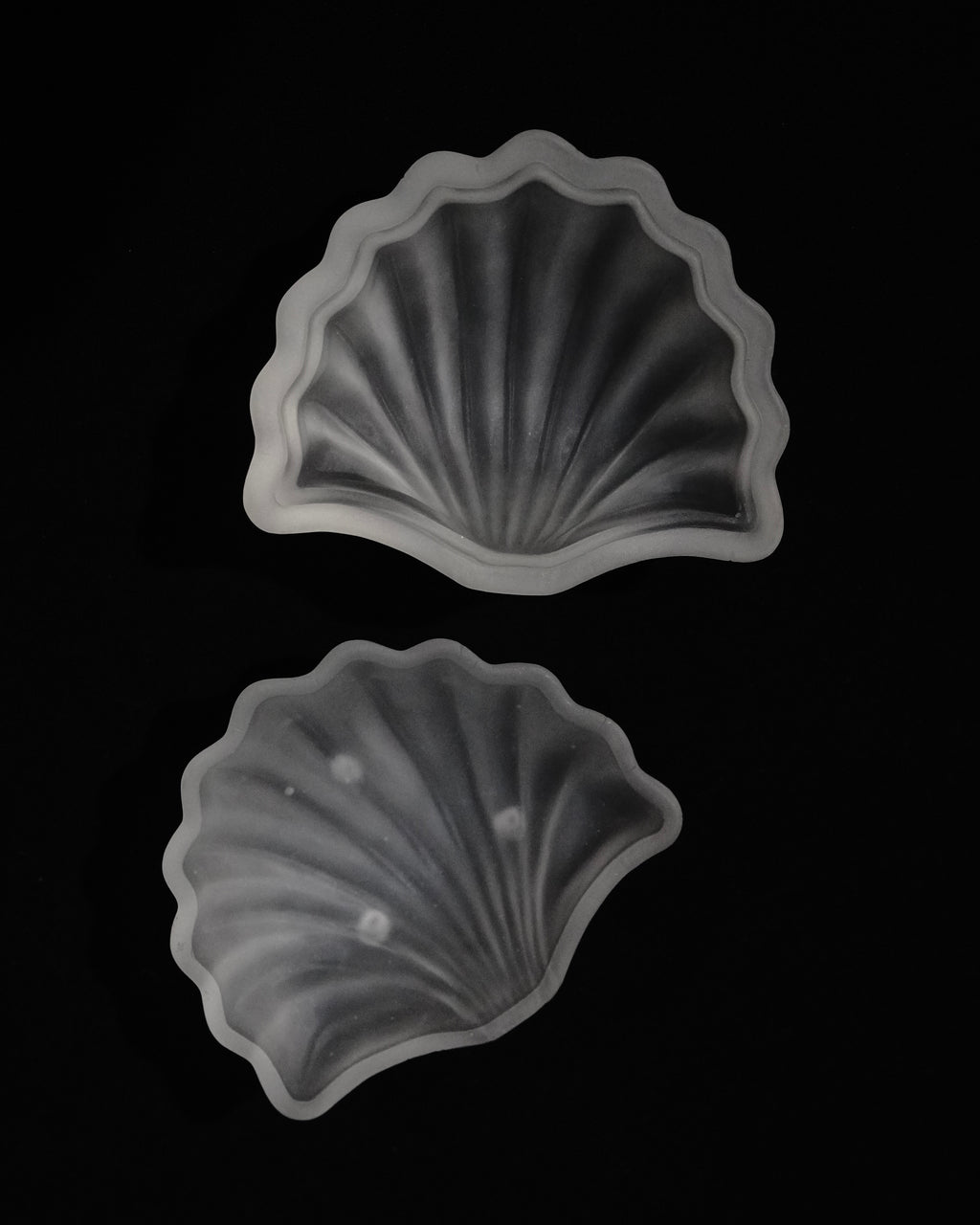 Clam crystal trinket box