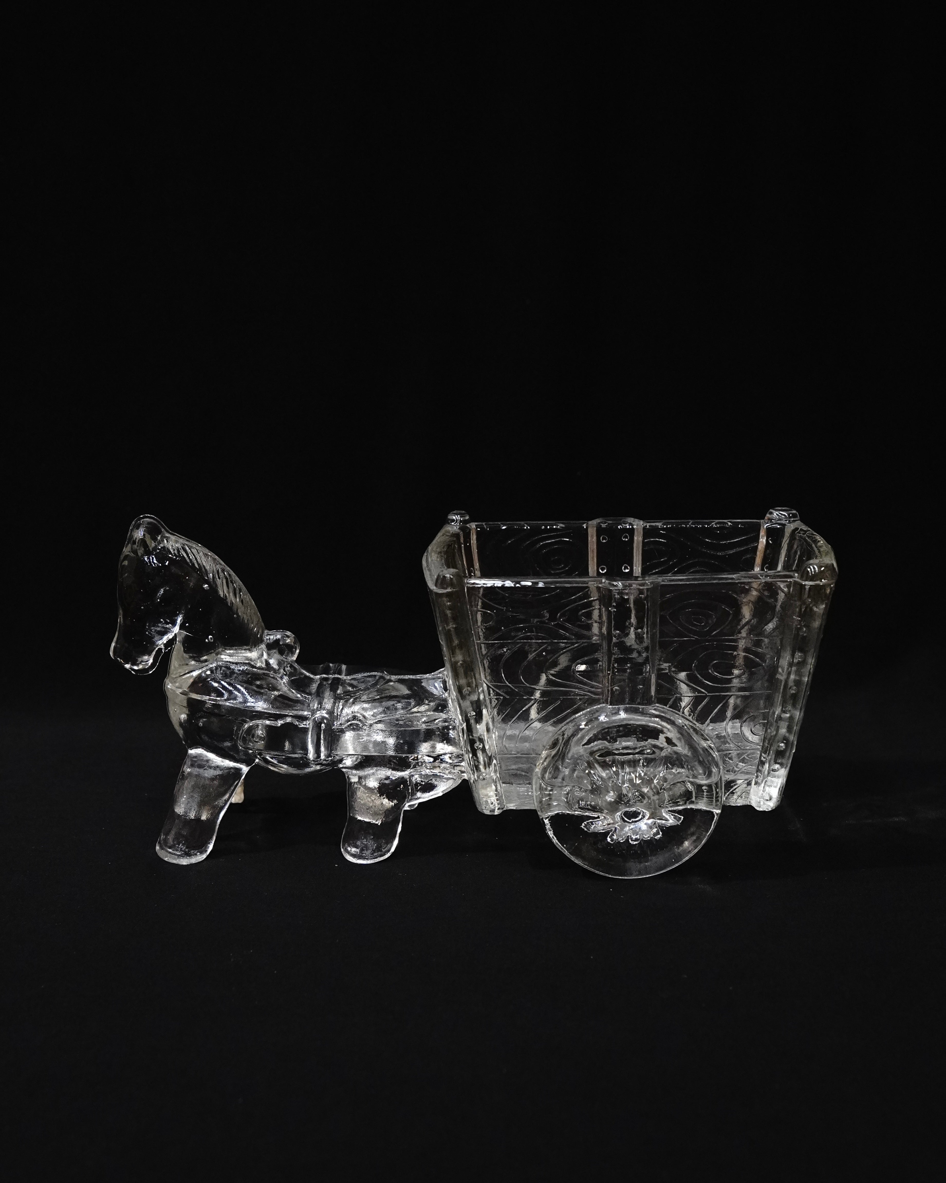 Clear crystal horse carriage trinket bowl