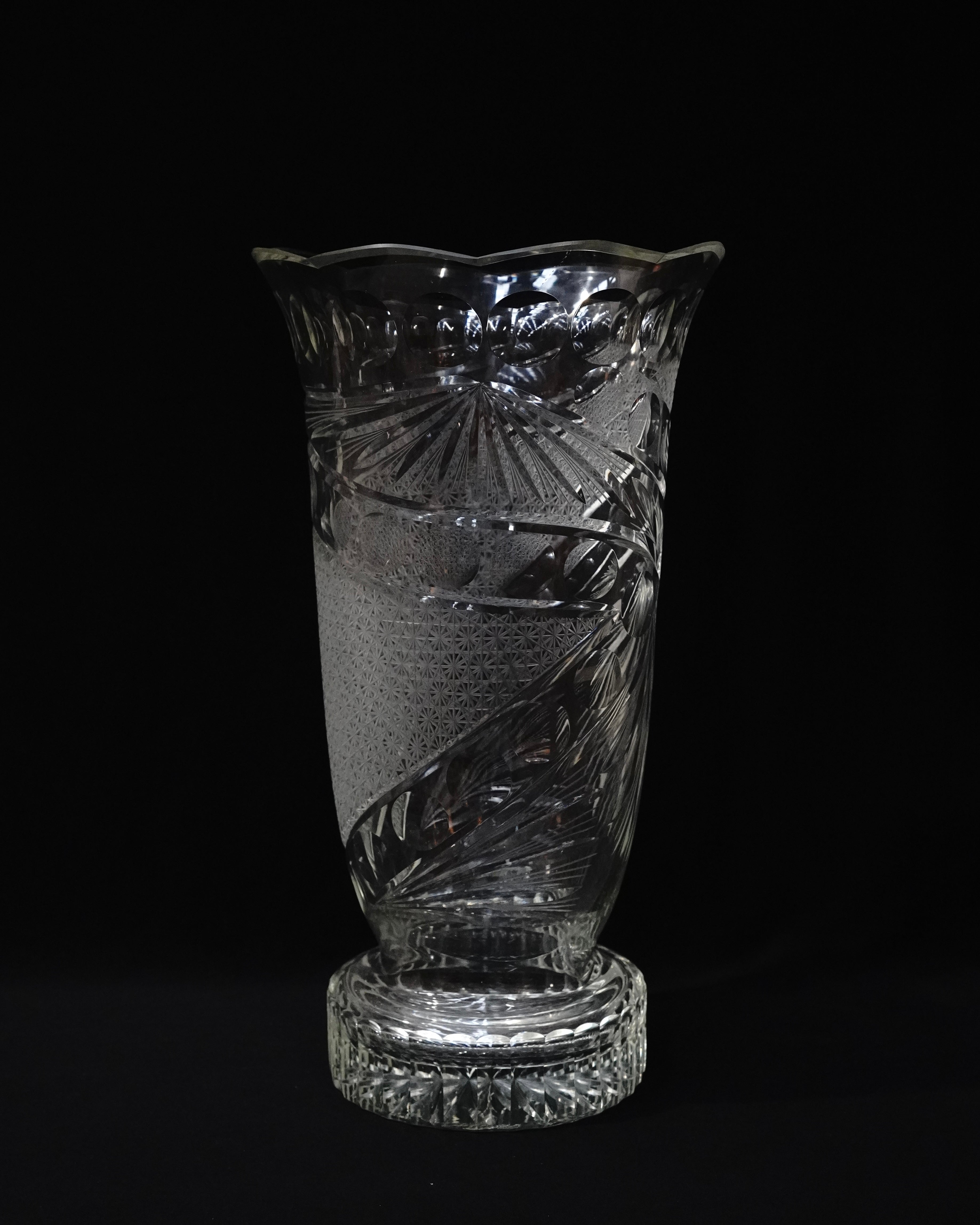 Large crystal vase with polka dot etchings