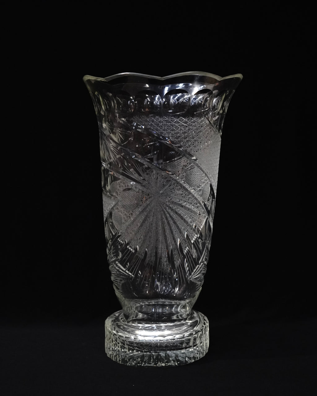 Large crystal vase with polka dot etchings