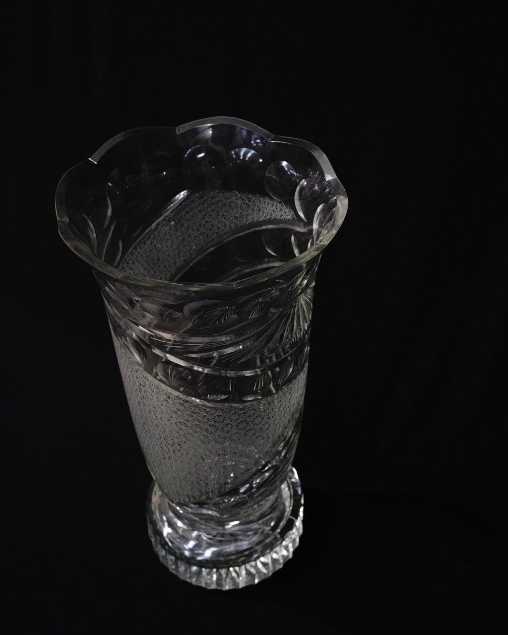 Large crystal vase with polka dot etchings