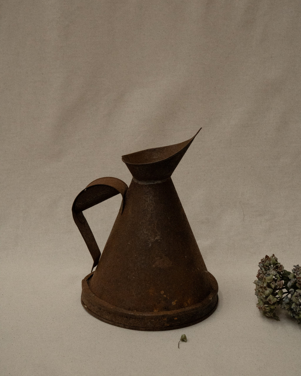 Metal jug