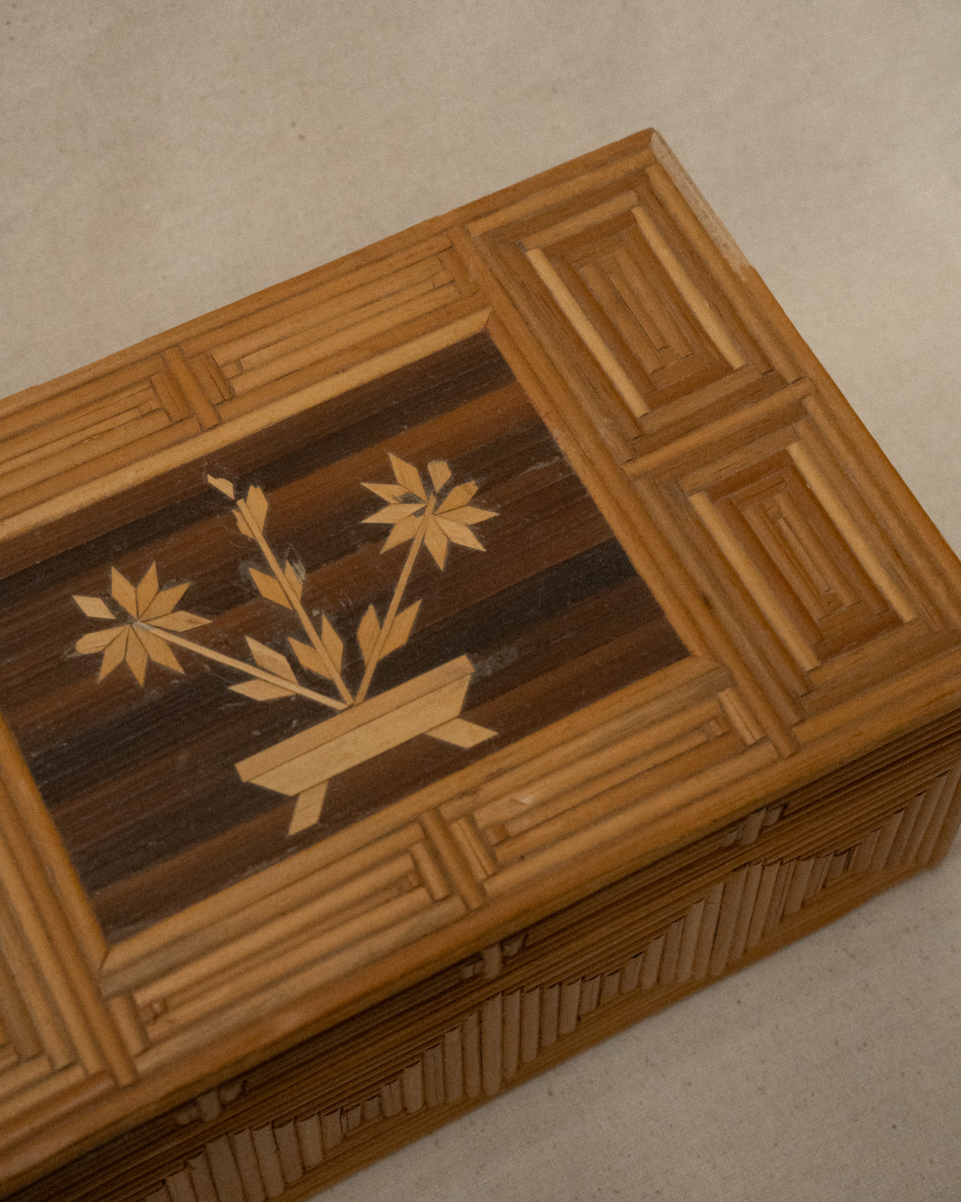 Bamboo geometric pattern trinket box container