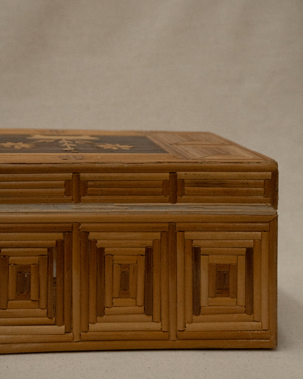 Bamboo geometric pattern trinket box container