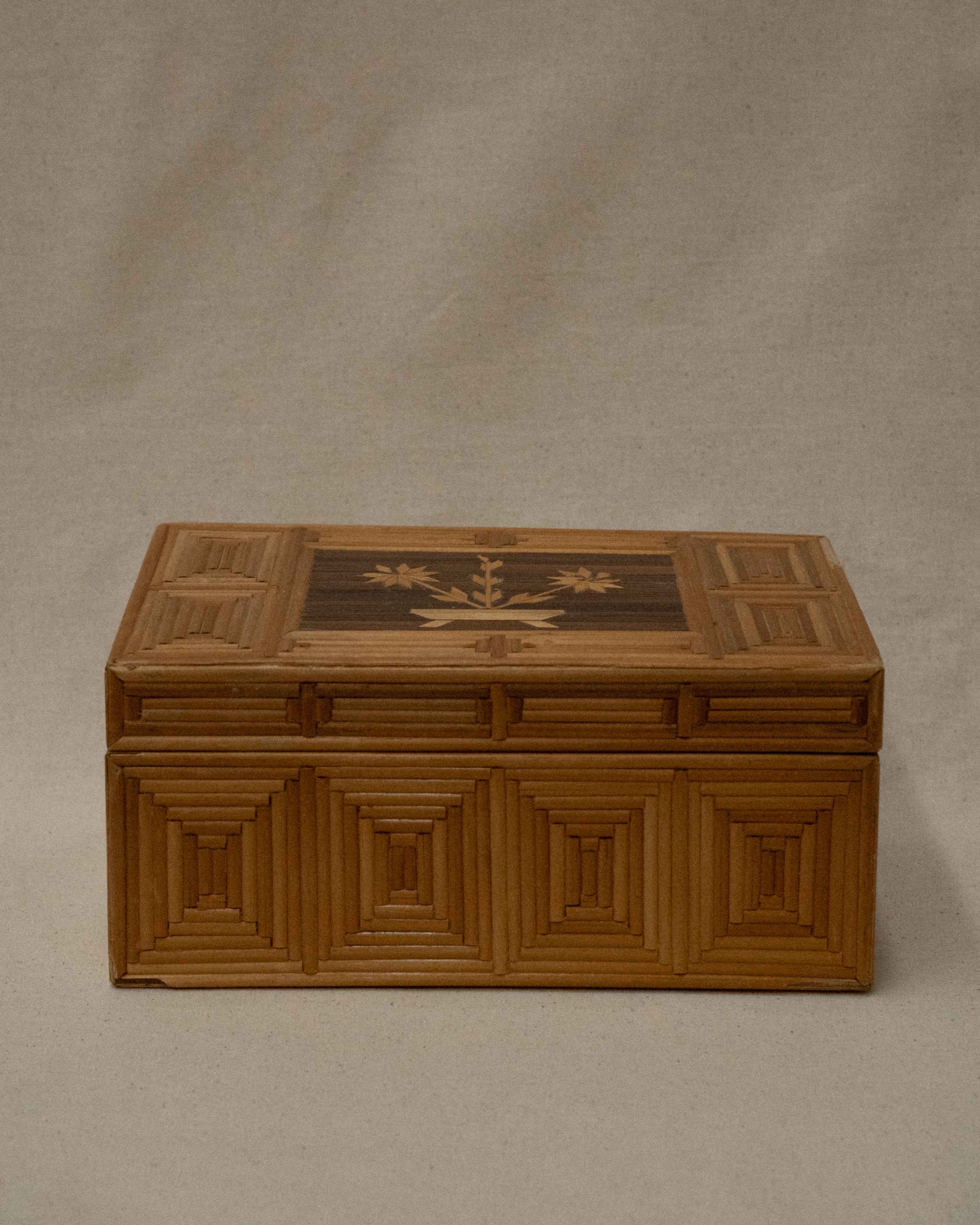 Bamboo geometric pattern trinket box container
