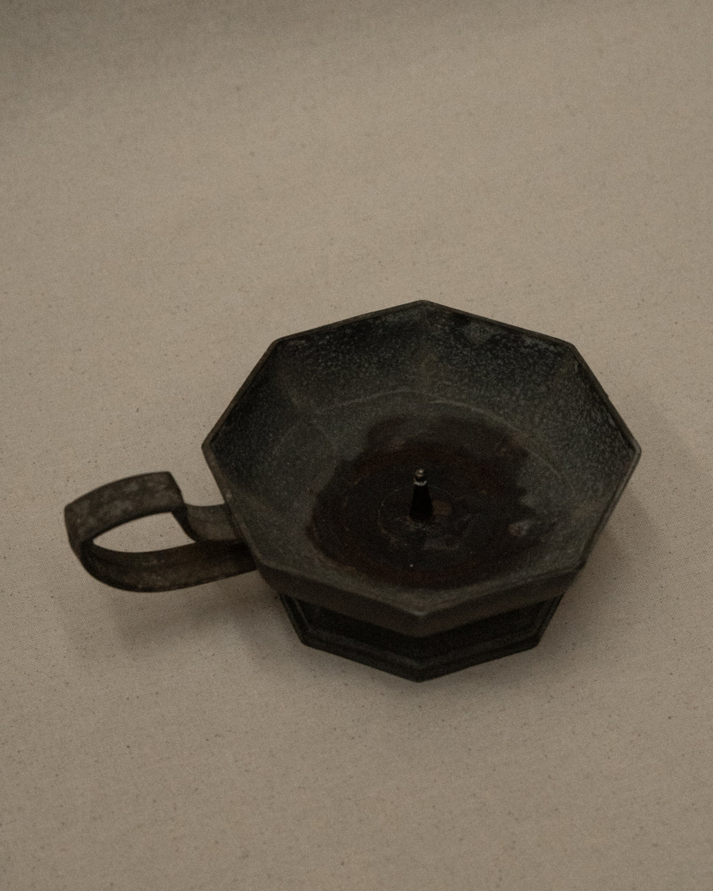 Brass candle holder with handle