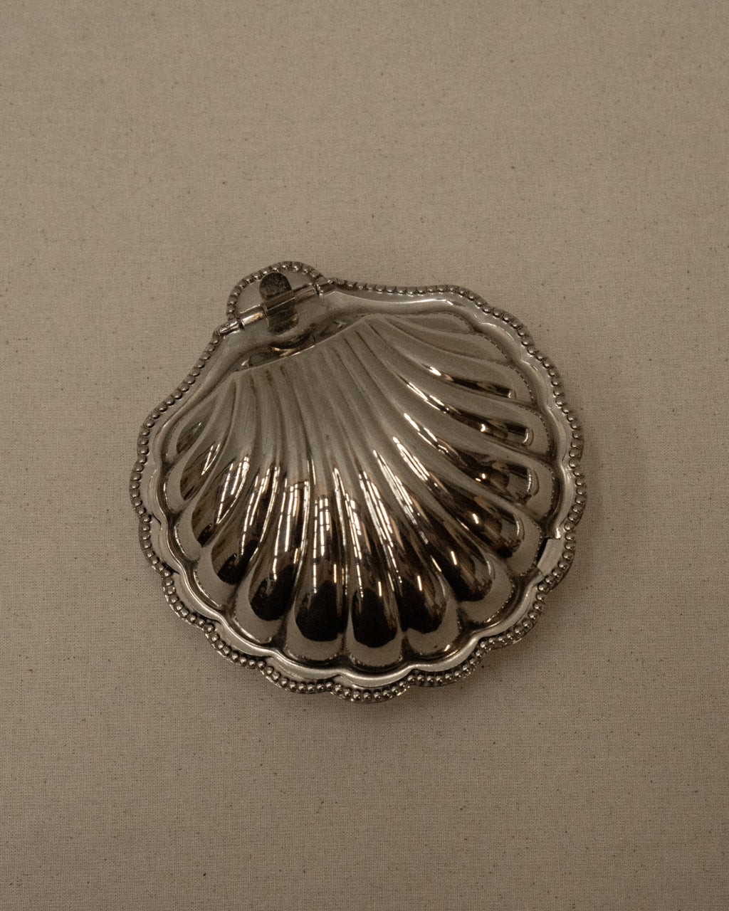 Silver plated clam shell butter trinket dish box