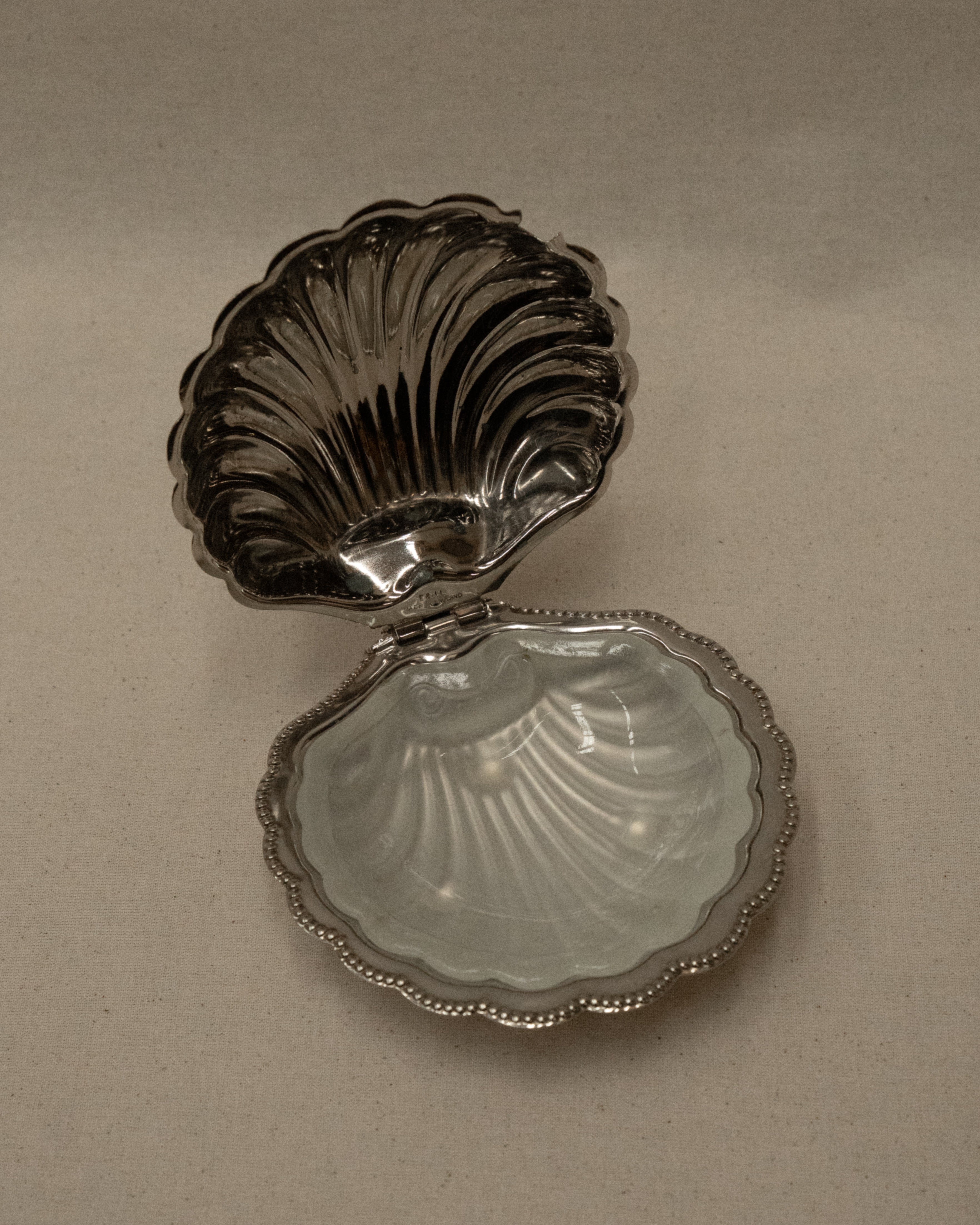 Silver plated clam shell butter trinket dish box