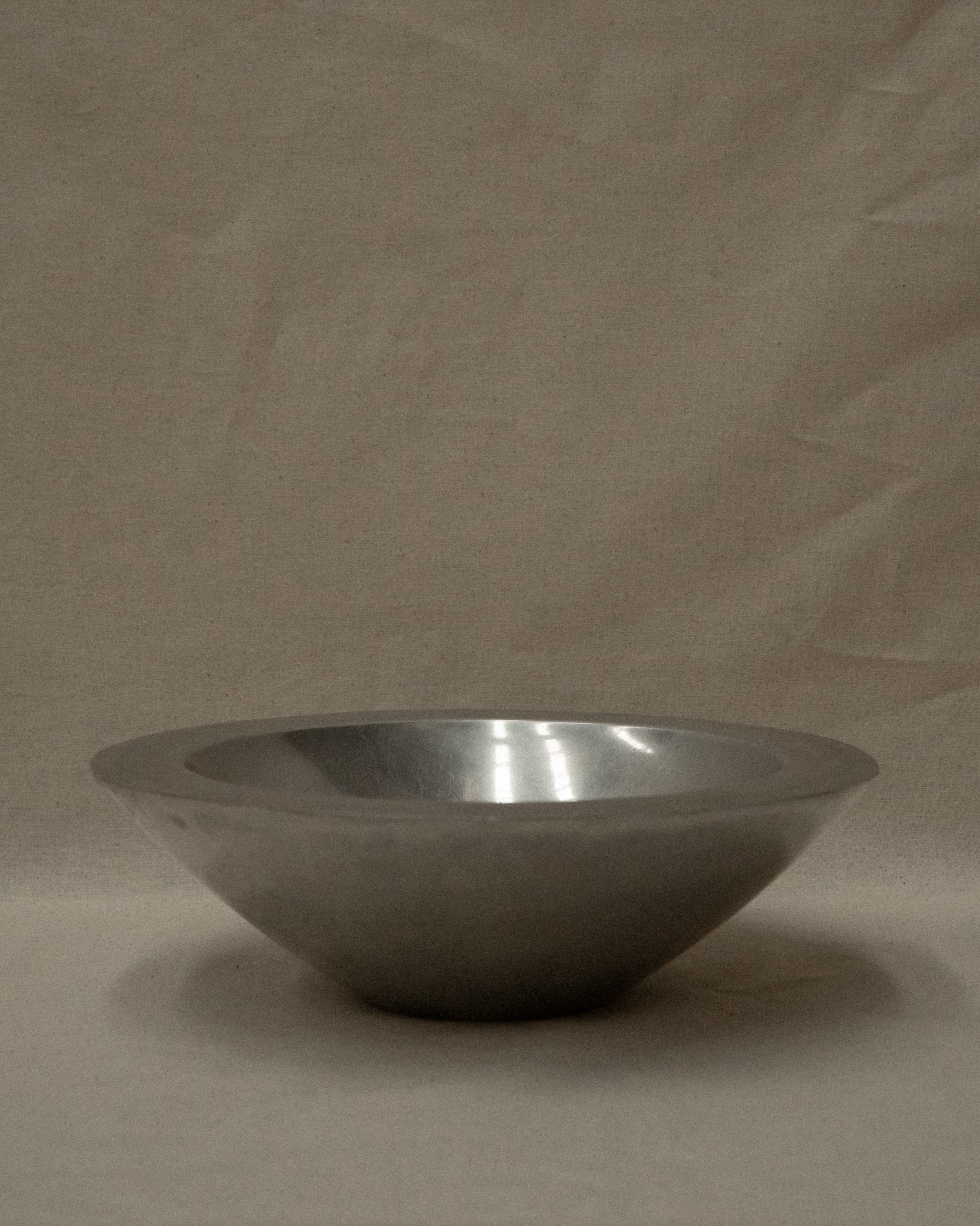 Aluminum bowl