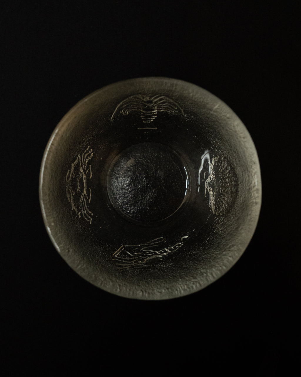 Glass bowl with scallop, lobster, crab, prawn embossing
