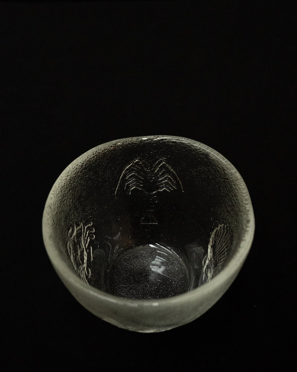 Glass bowl with scallop, lobster, crab, prawn embossing