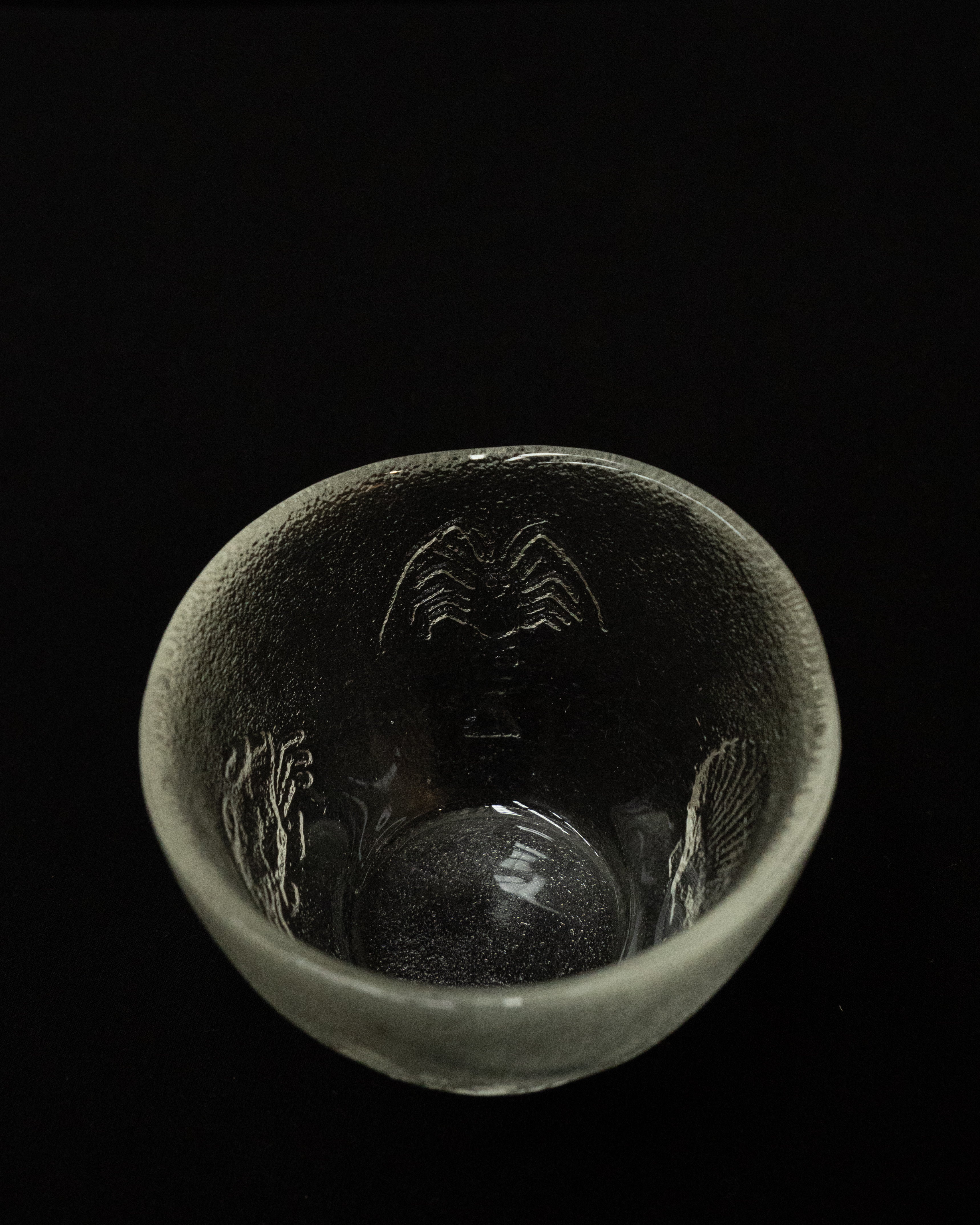 Glass bowl with scallop, lobster, crab, prawn embossing