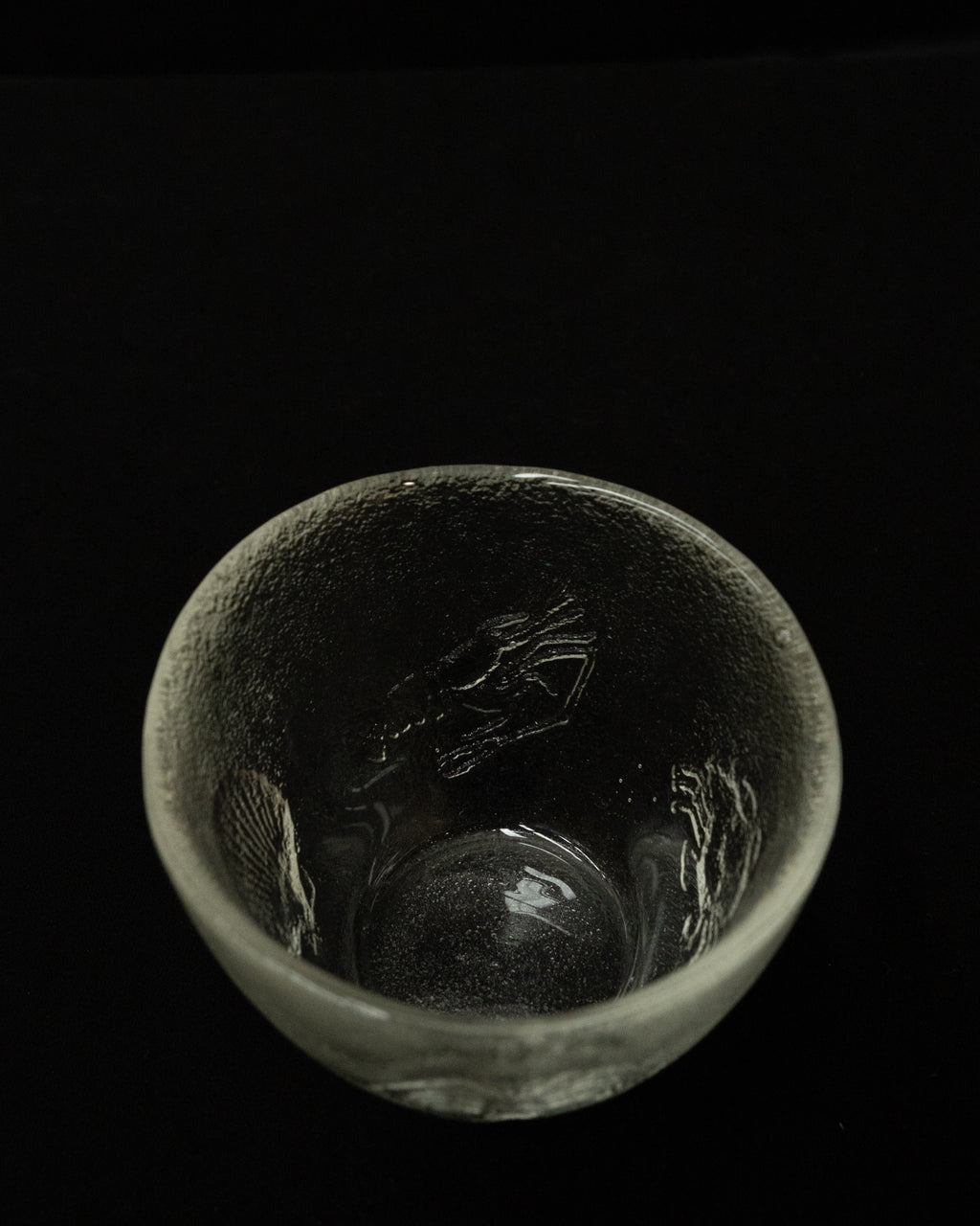 Glass bowl with scallop, lobster, crab, prawn embossing