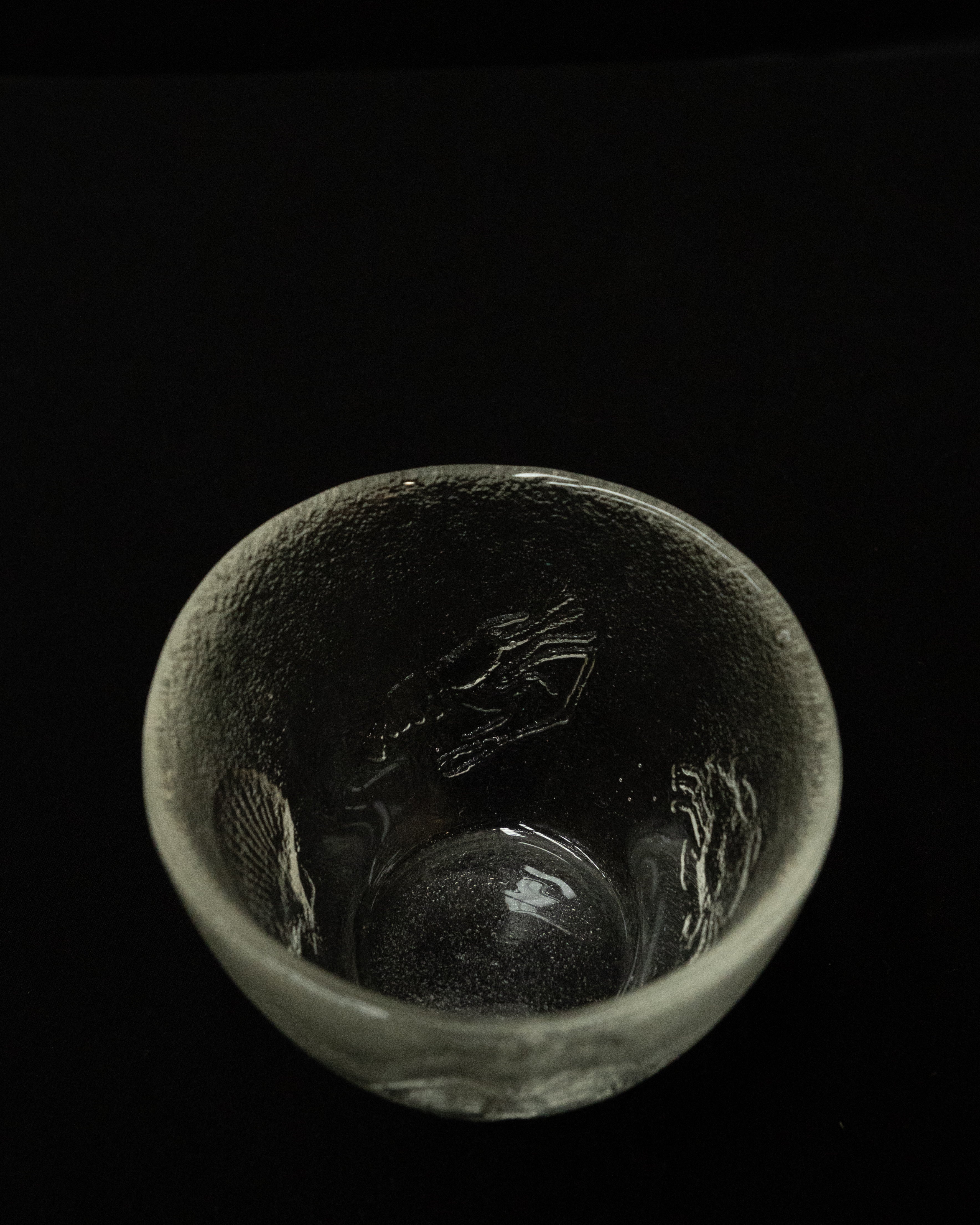 Glass bowl with scallop, lobster, crab, prawn embossing