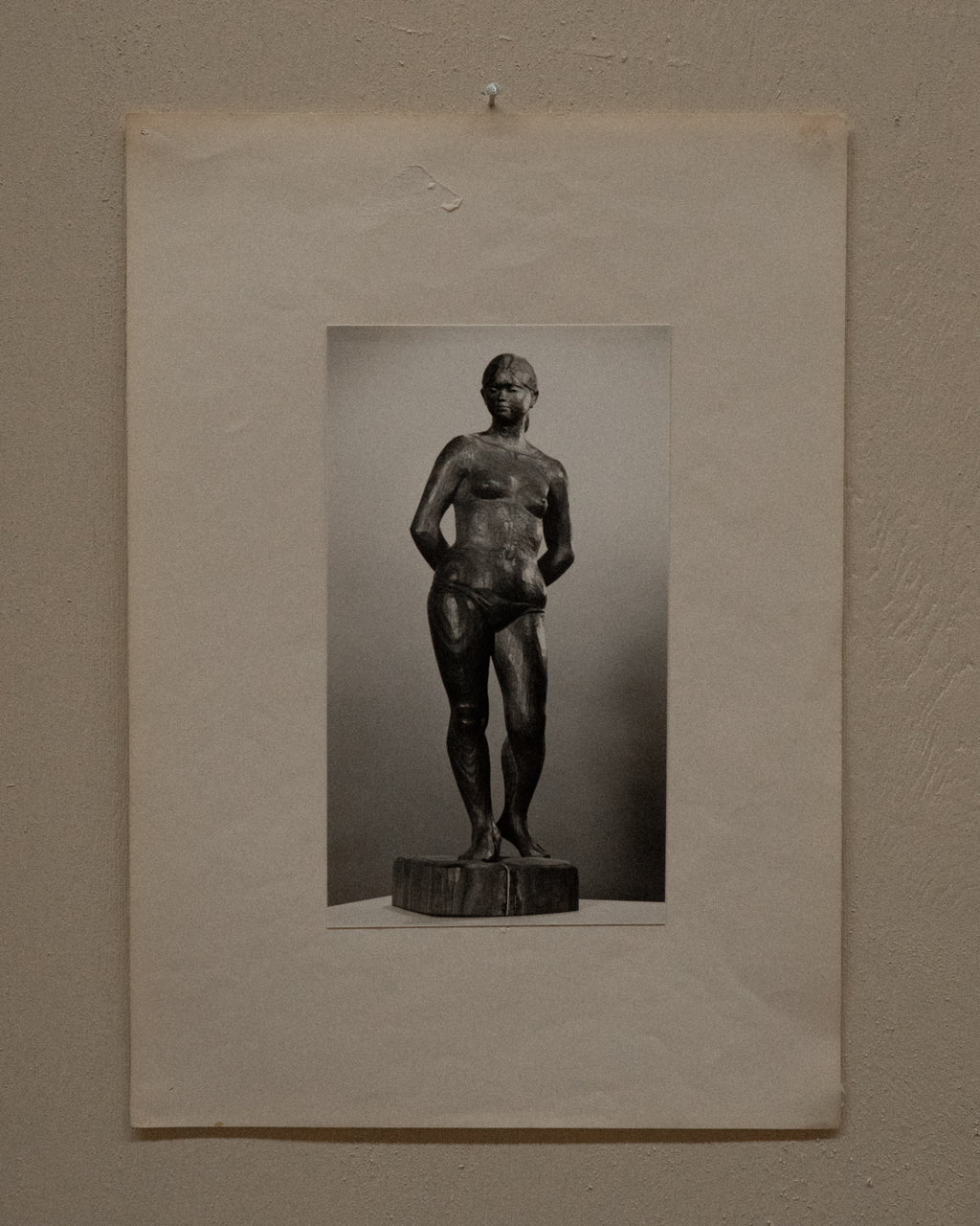 Photograph of carved wooden sculpture 19