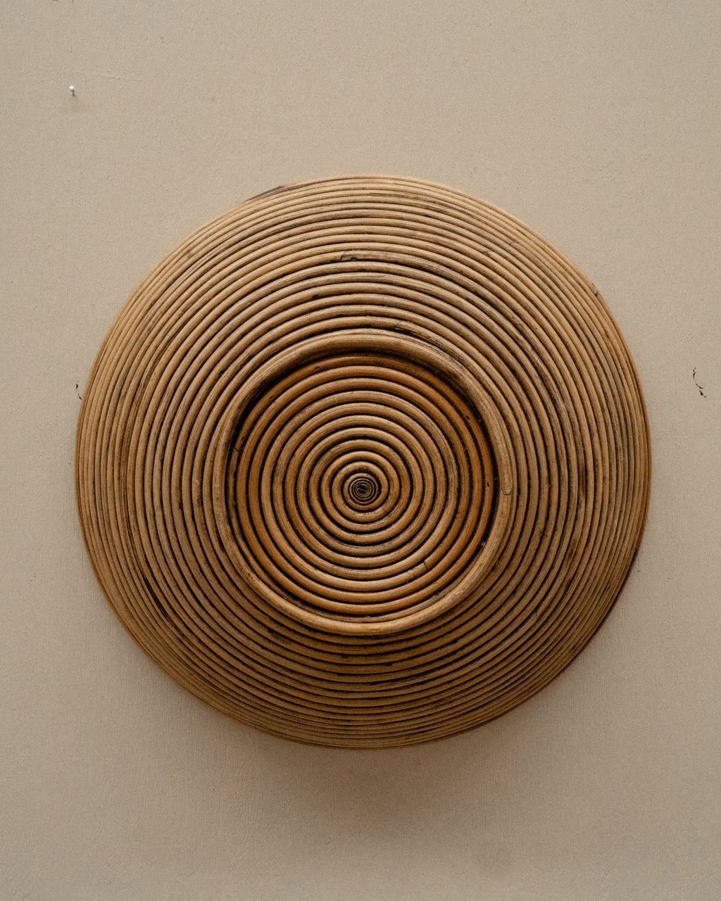 Shallow pencil reed bowl