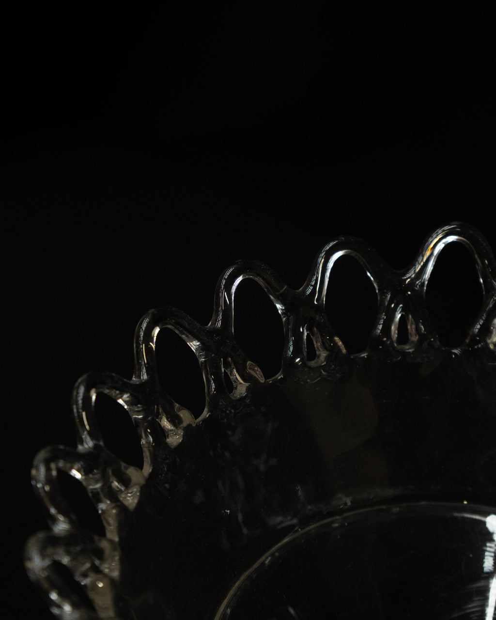 Clear art glass bowl with lace like details
