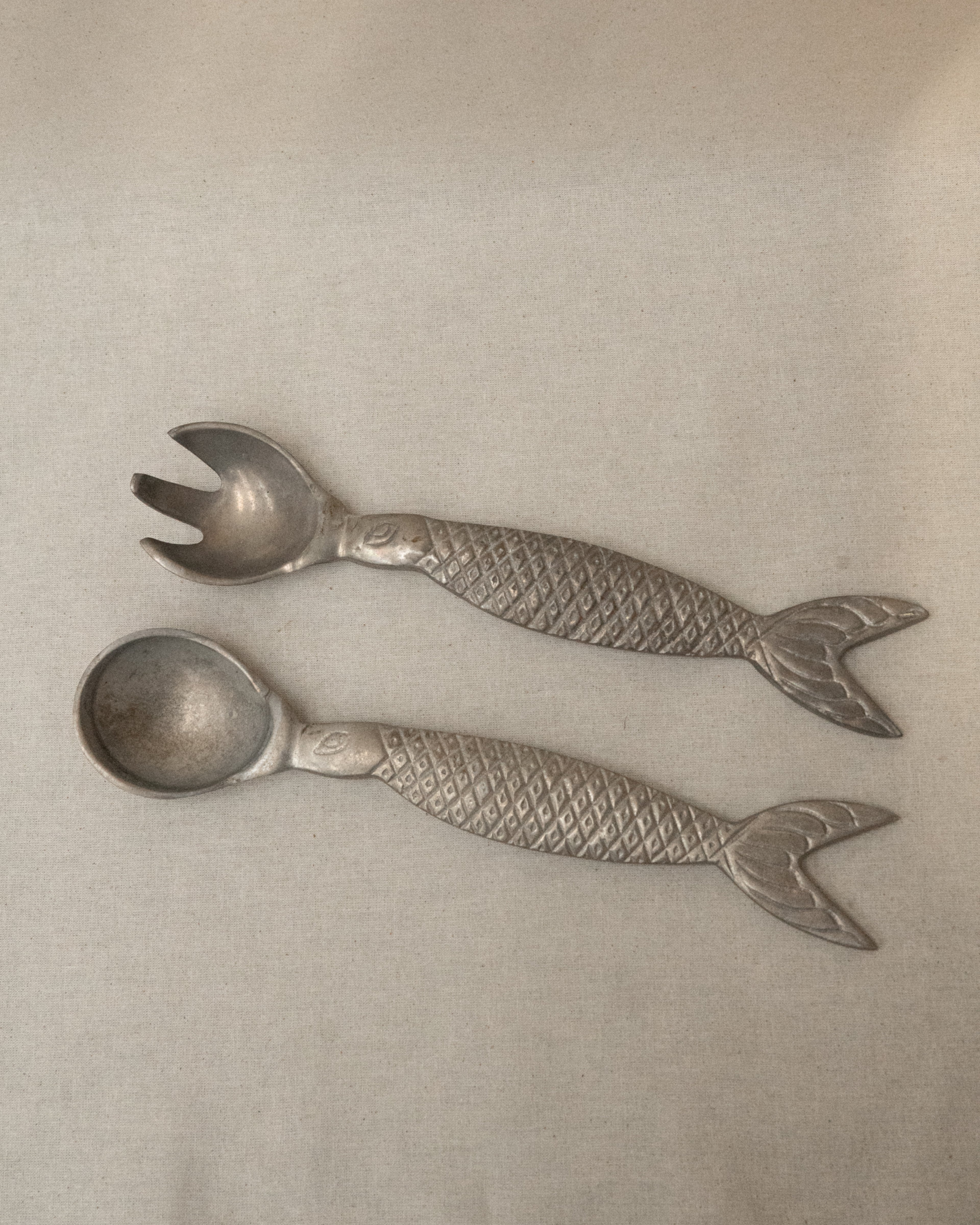 Aluminum fish salad servers