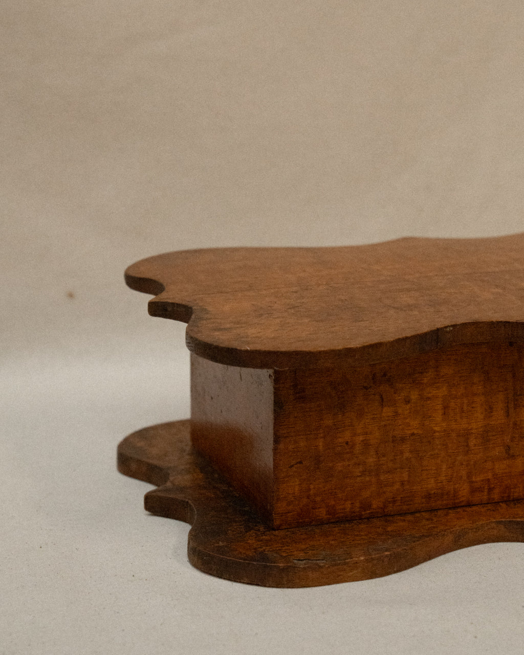 Silky oak wooden arts and crafts box with lid