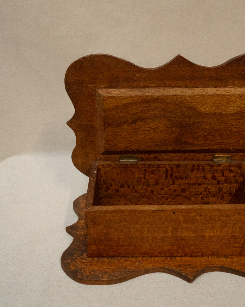 Silky oak wooden arts and crafts box with lid