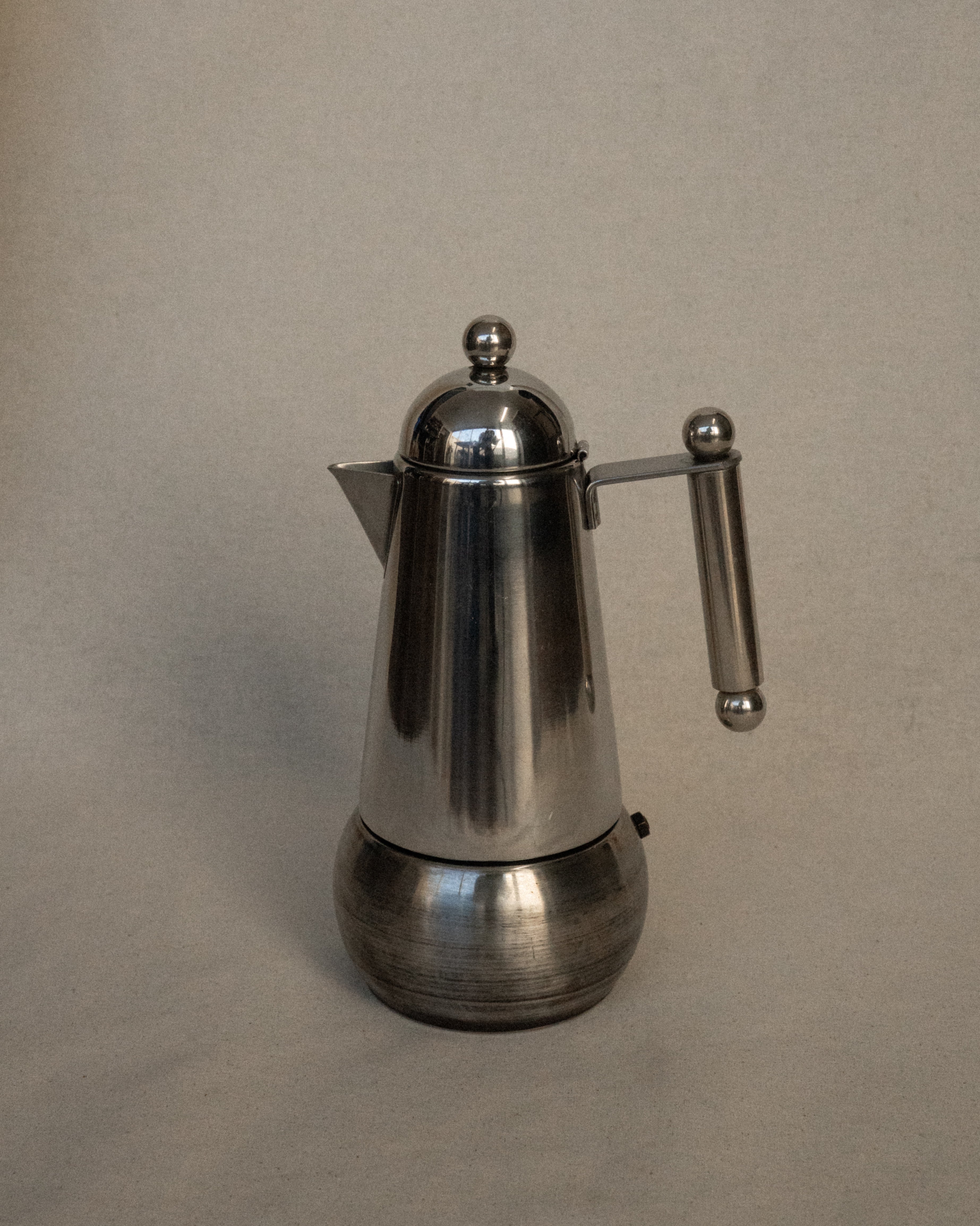 Italian stainless steel stovetop coffee maker by Vev Vigano