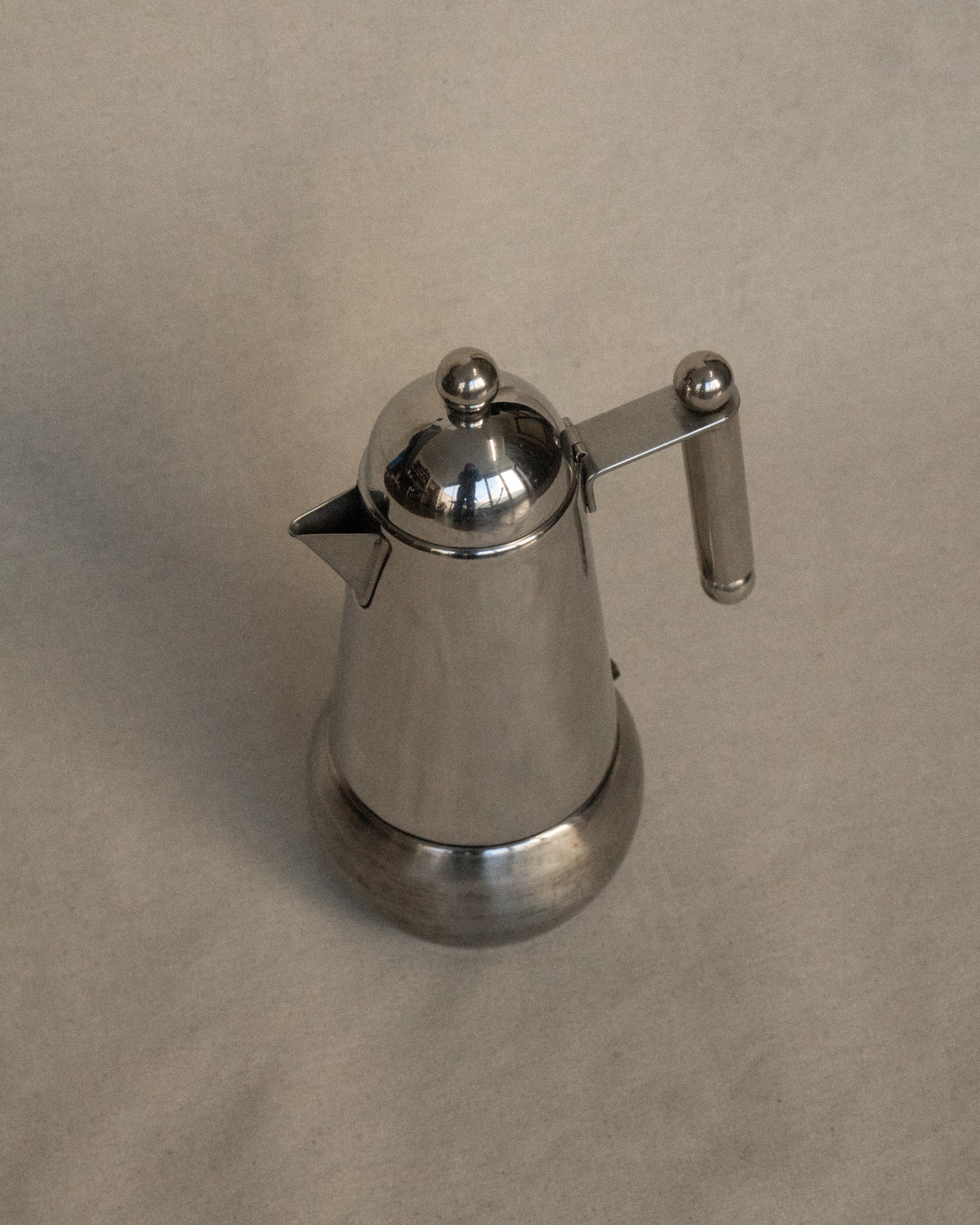 Italian stainless steel stovetop coffee maker by Vev Vigano
