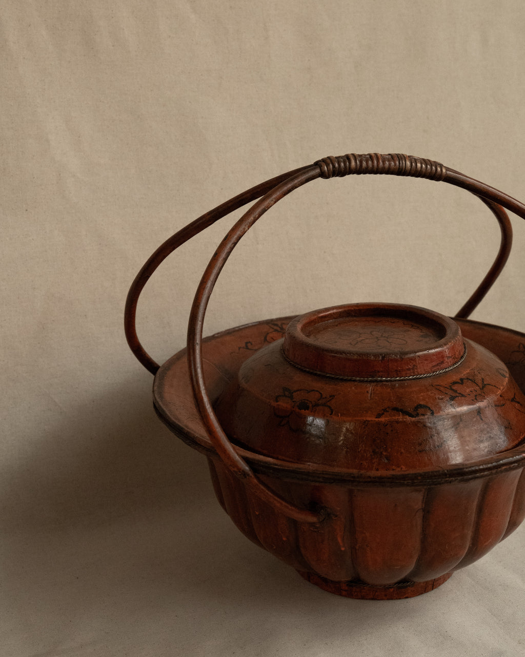 Chinese red-orange laquered wooden and bamboo wedding basket