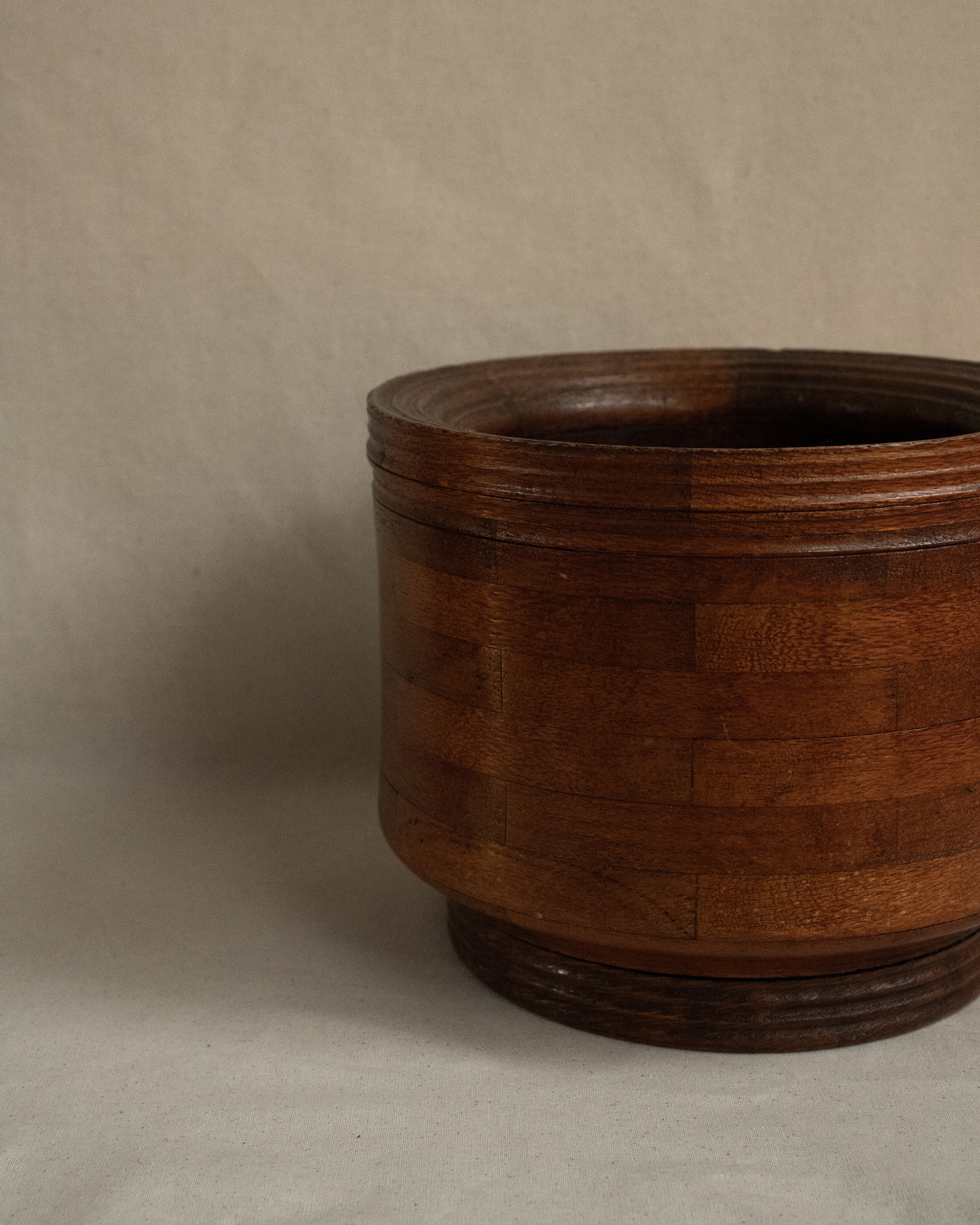 Wooden bowl/planter