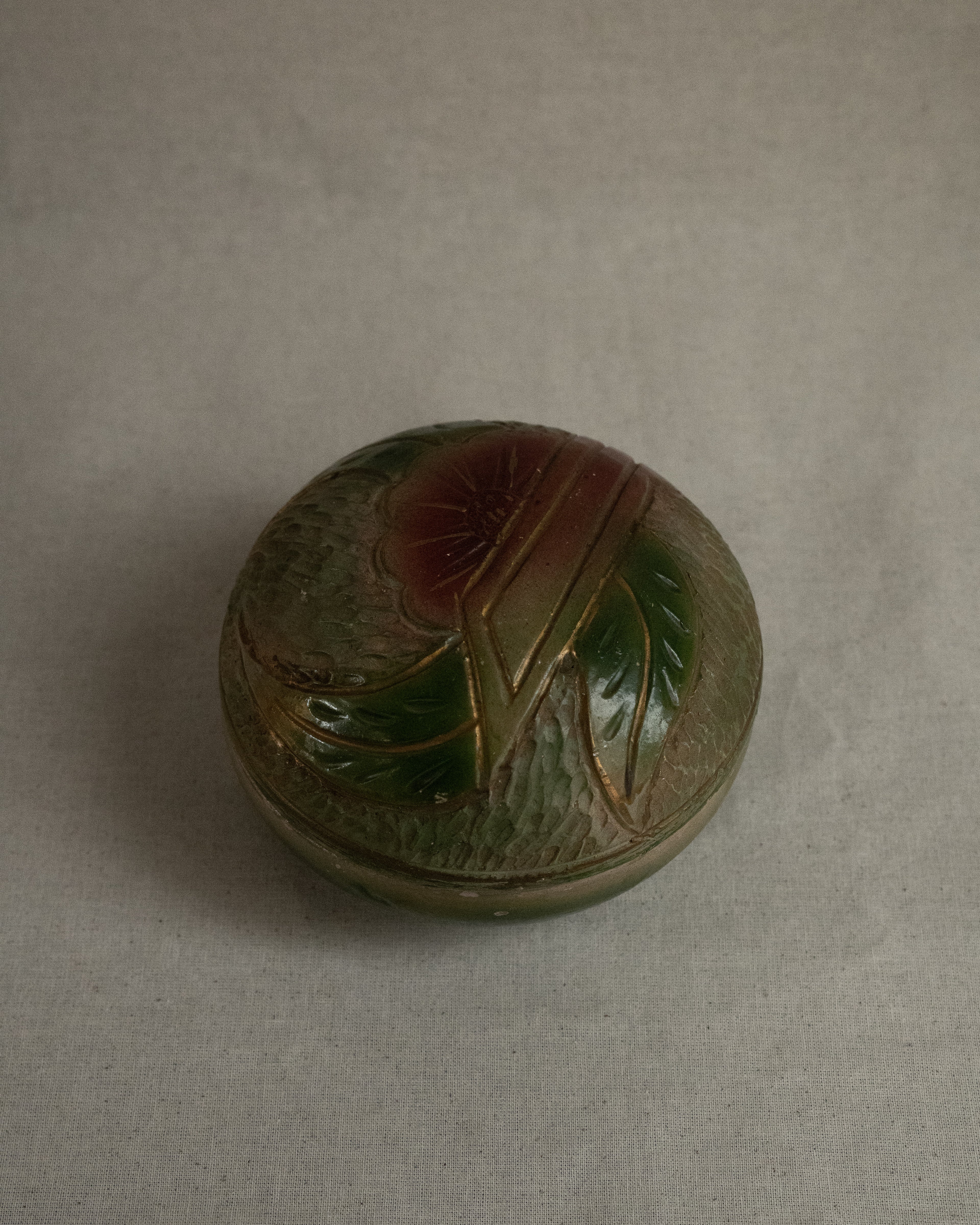 Ceramic flower trinket box