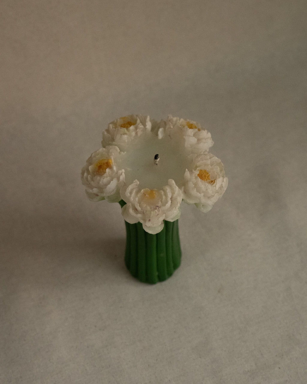 Bouquet of flowers candle