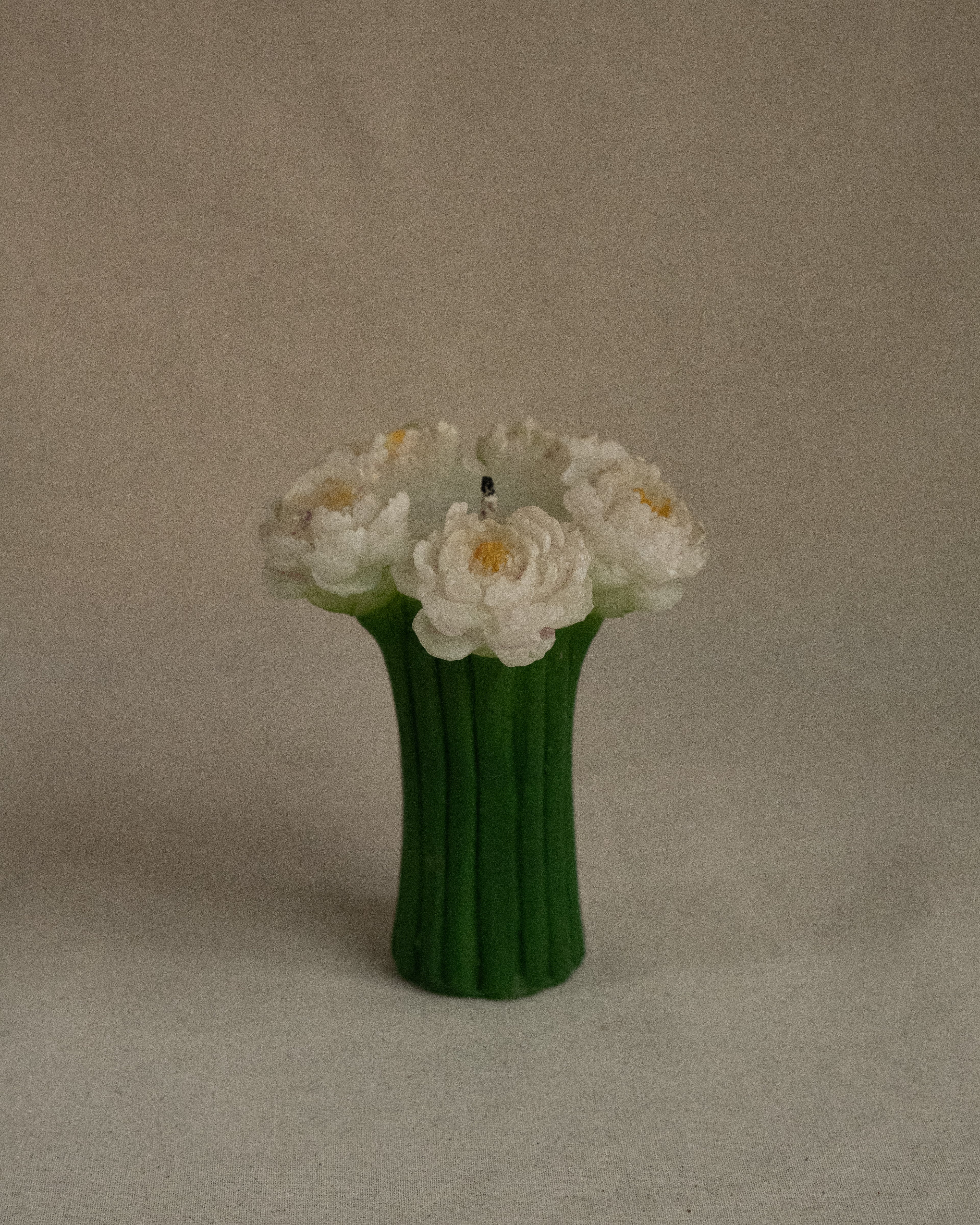 Bouquet of flowers candle