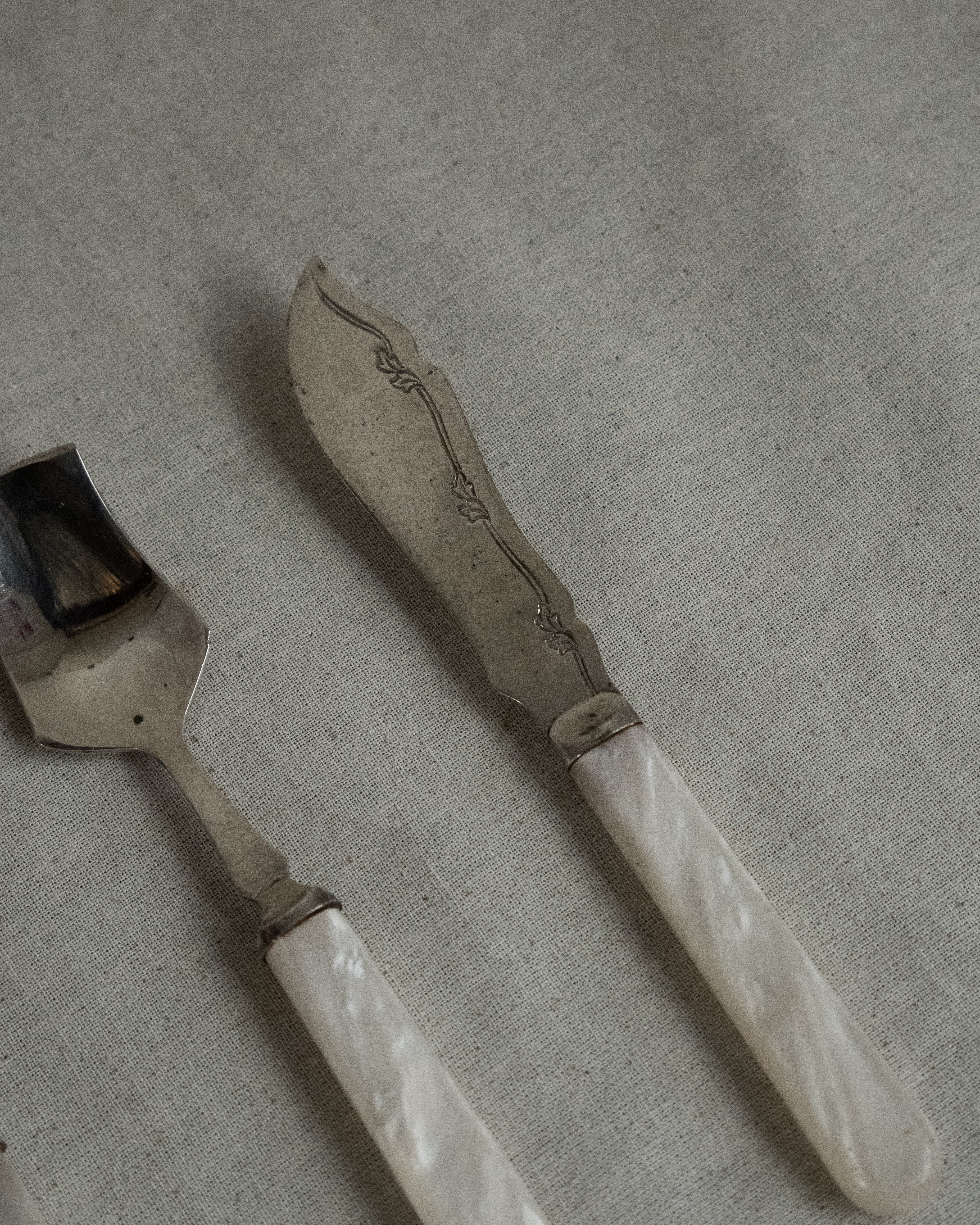 Set of 3 cutlery with Mother of Pearl handles