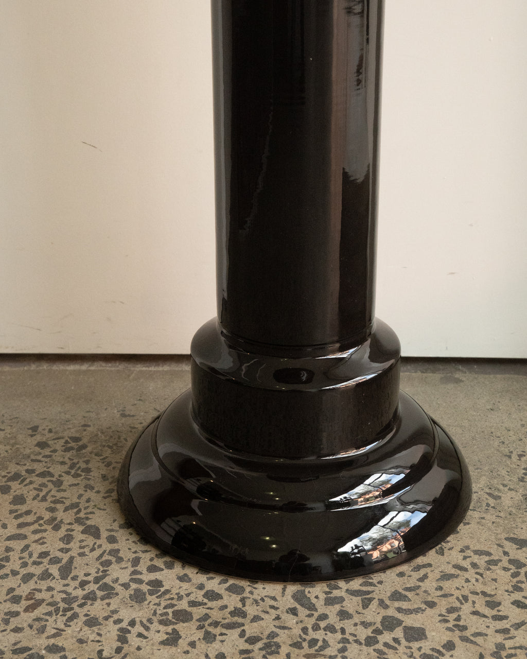 Black ceramic pedestal