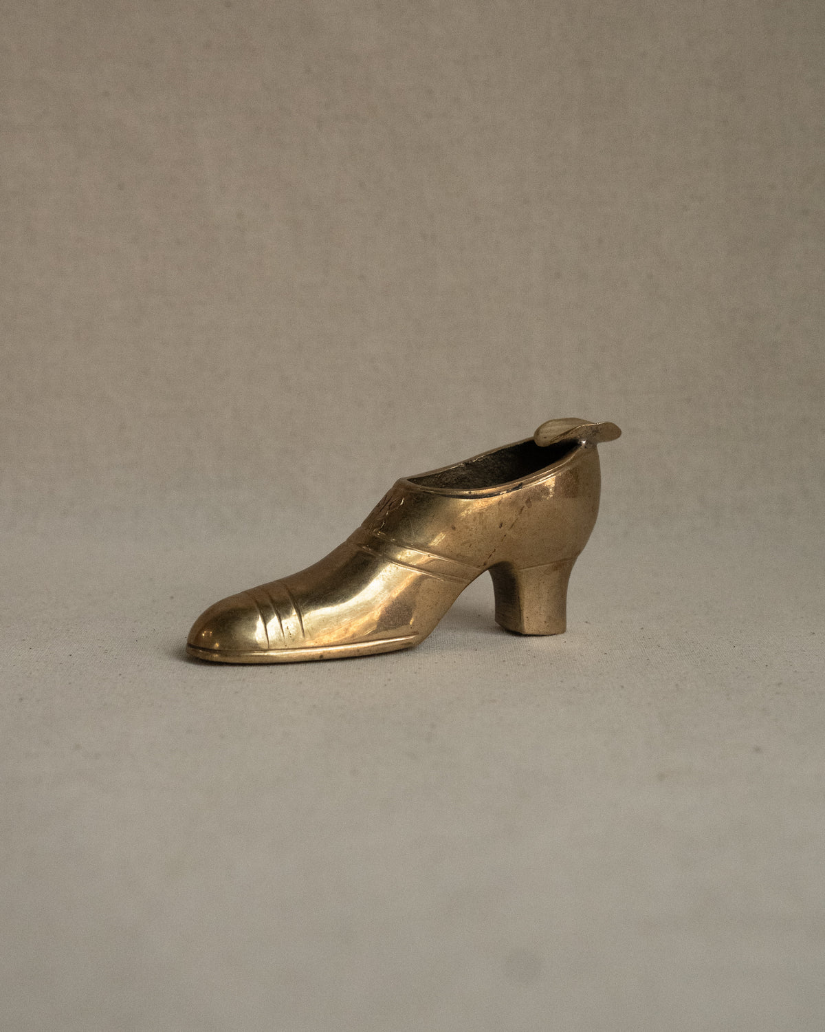 Brass heeled boot ashtray