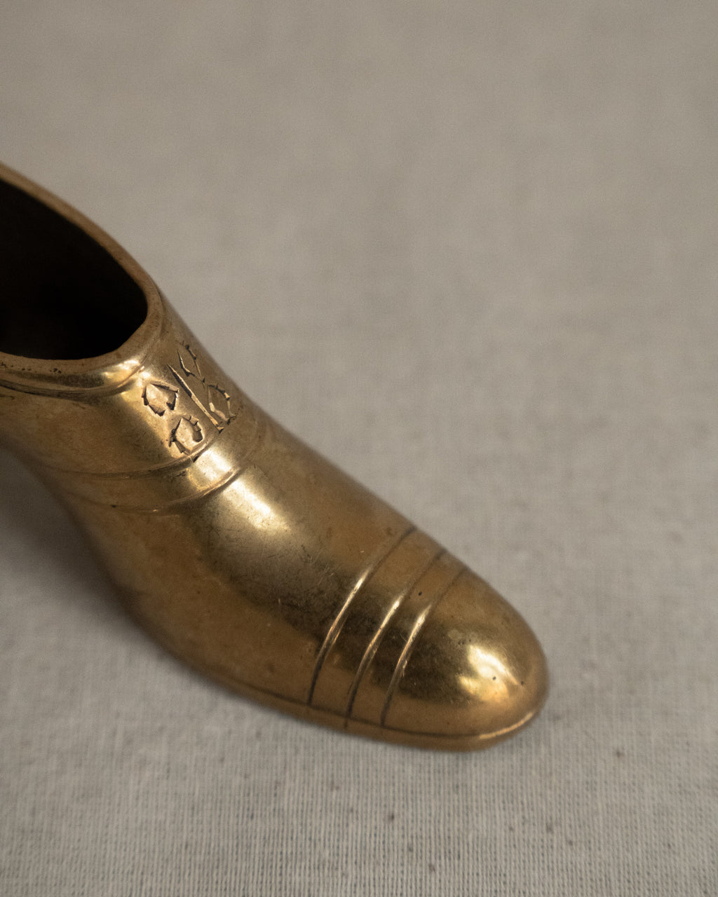 Brass heeled boot ashtray