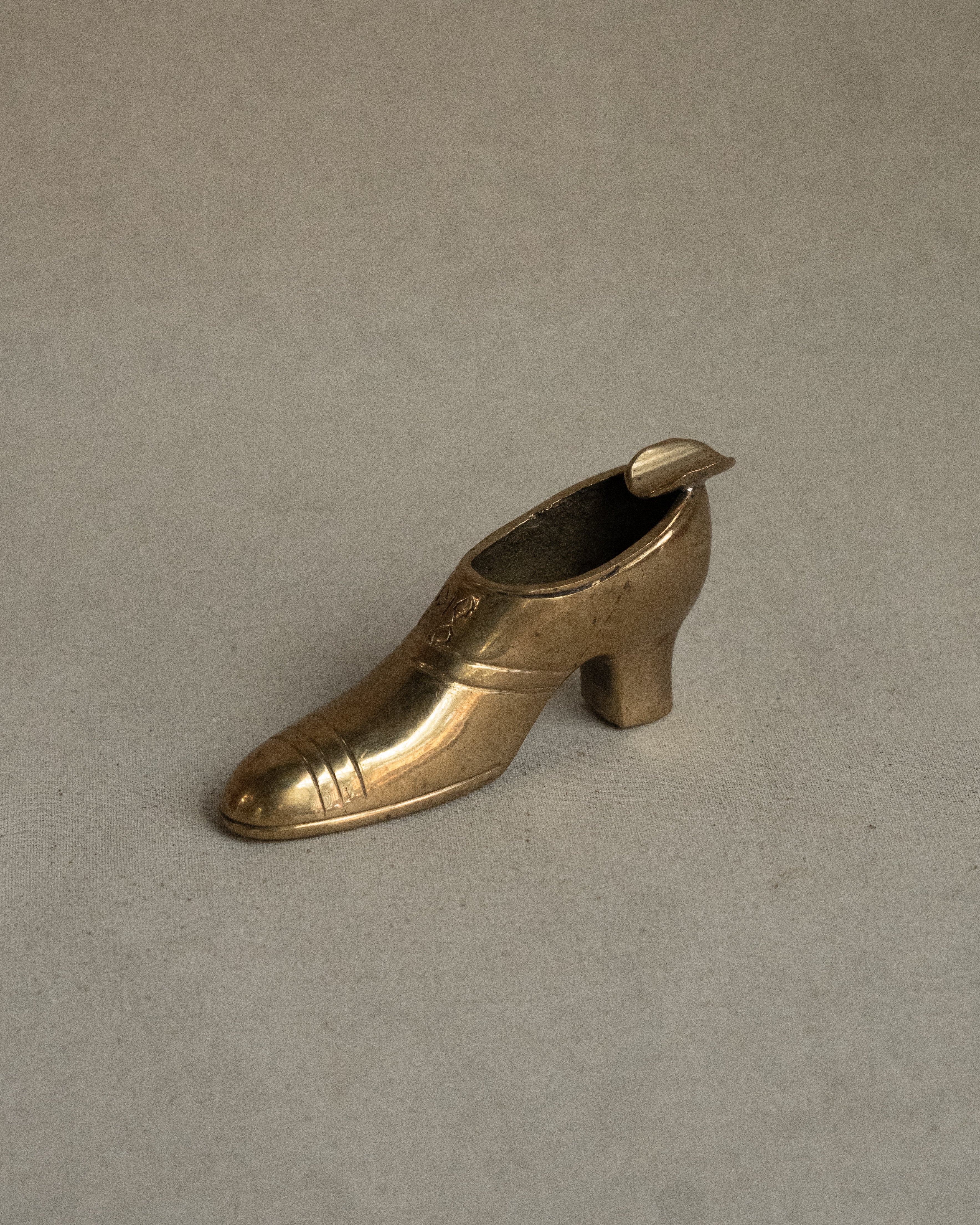 Brass heeled boot ashtray