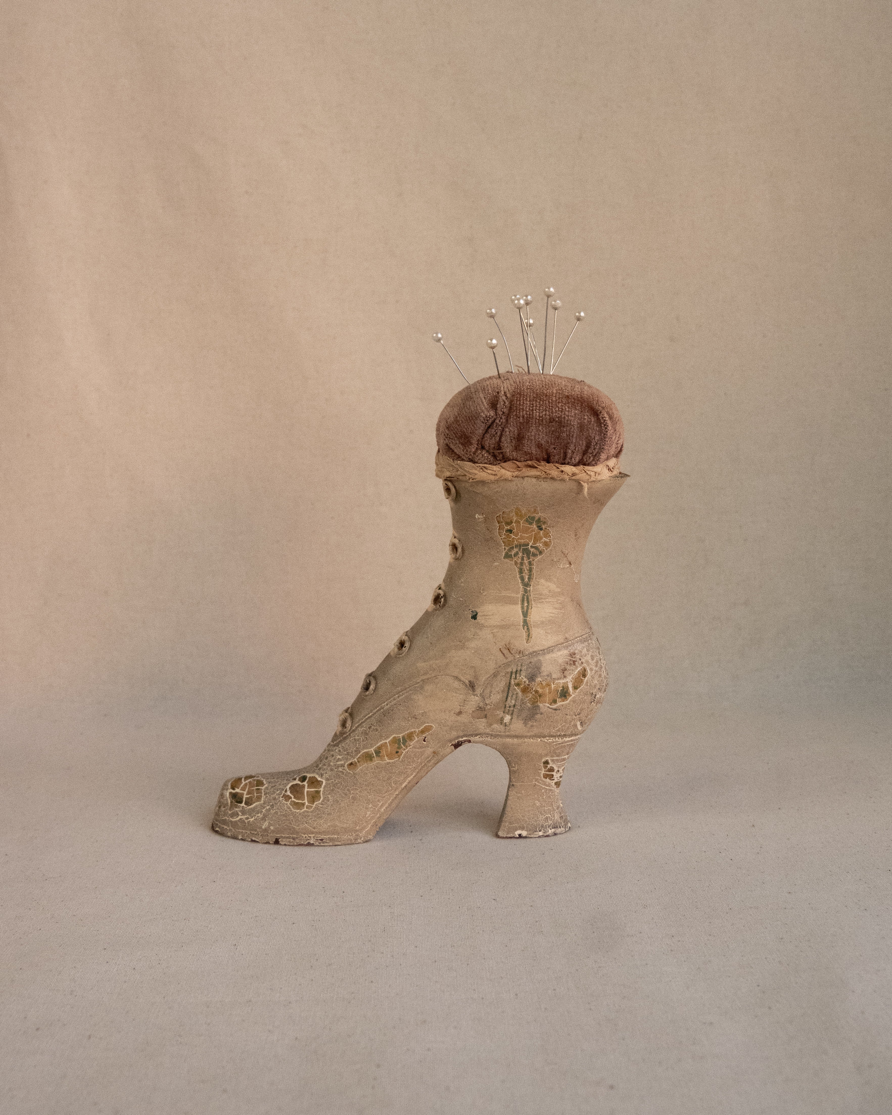 Early 20th century wooden heeled boot pin cushion