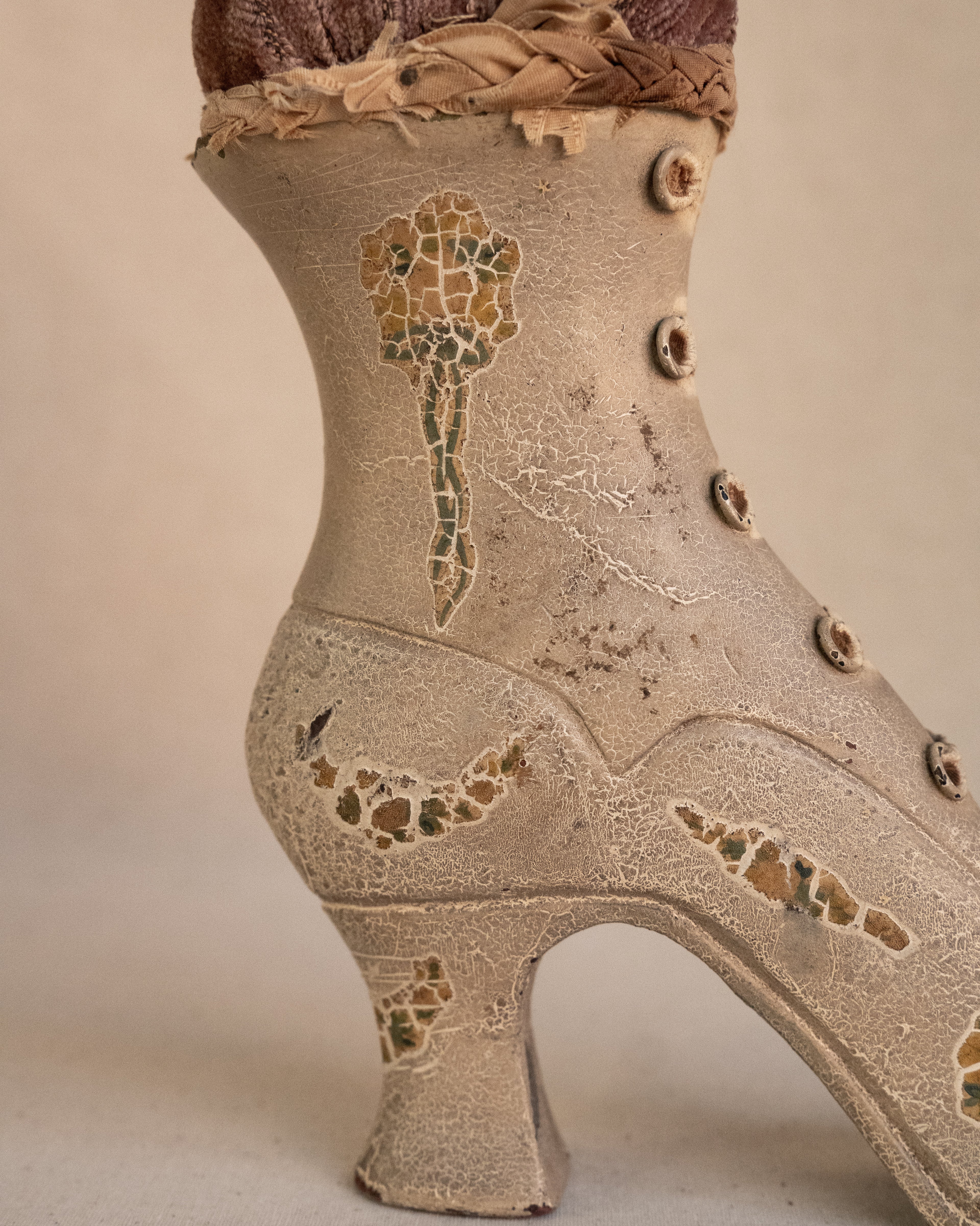 Early 20th century wooden heeled boot pin cushion
