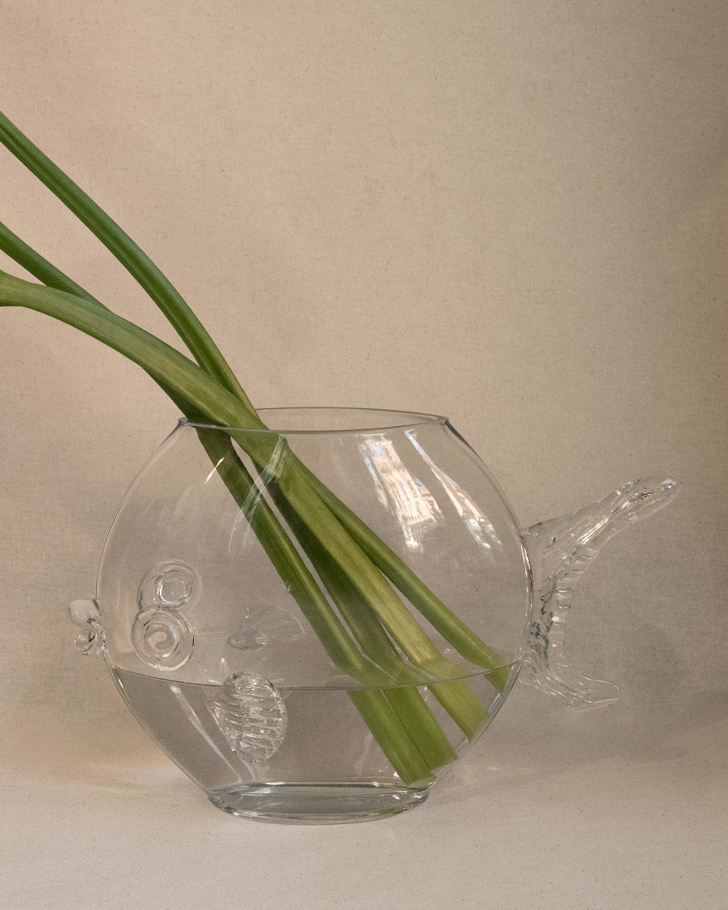 Clear fish art glass vase