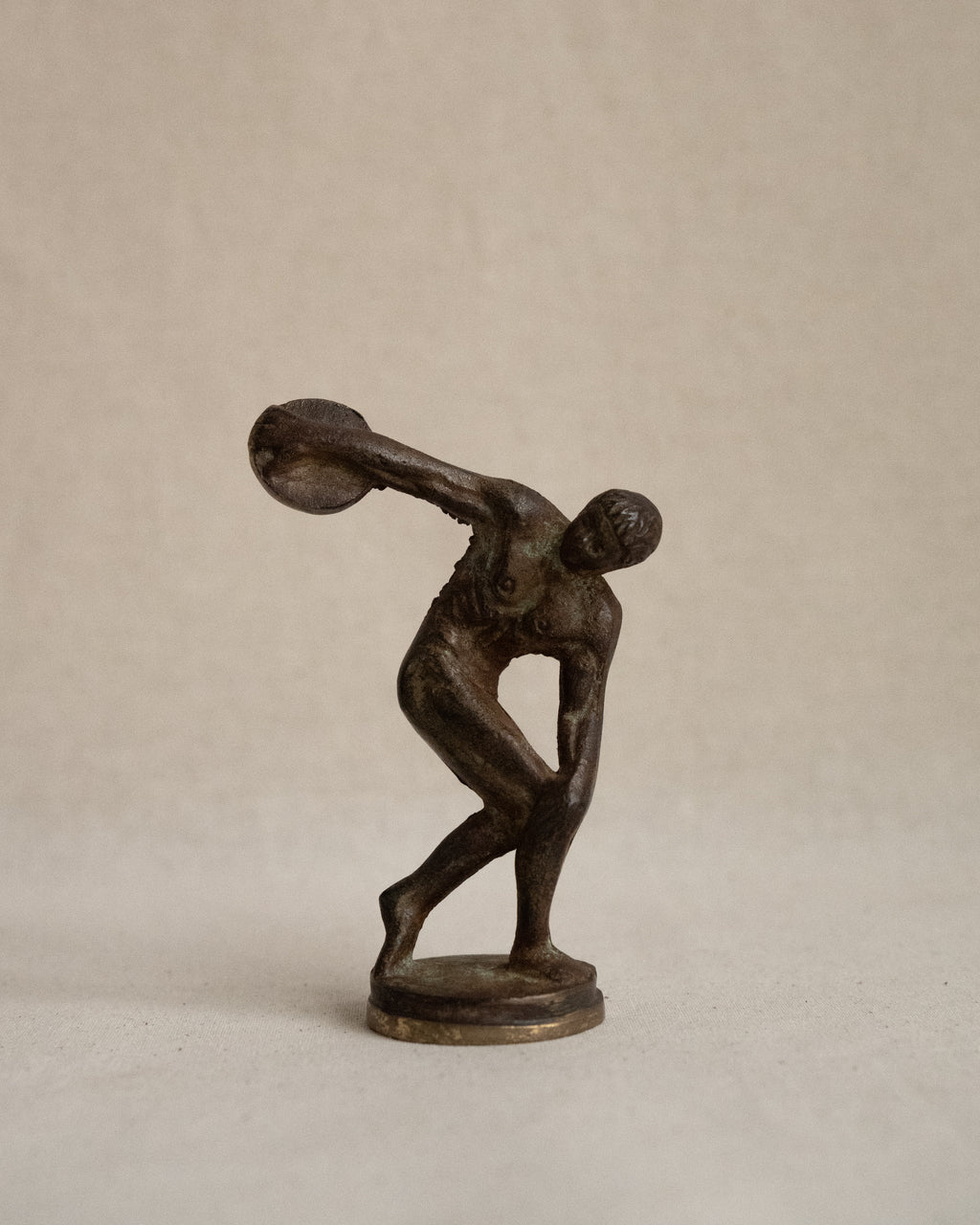 Bronze sculpture of Discobolus