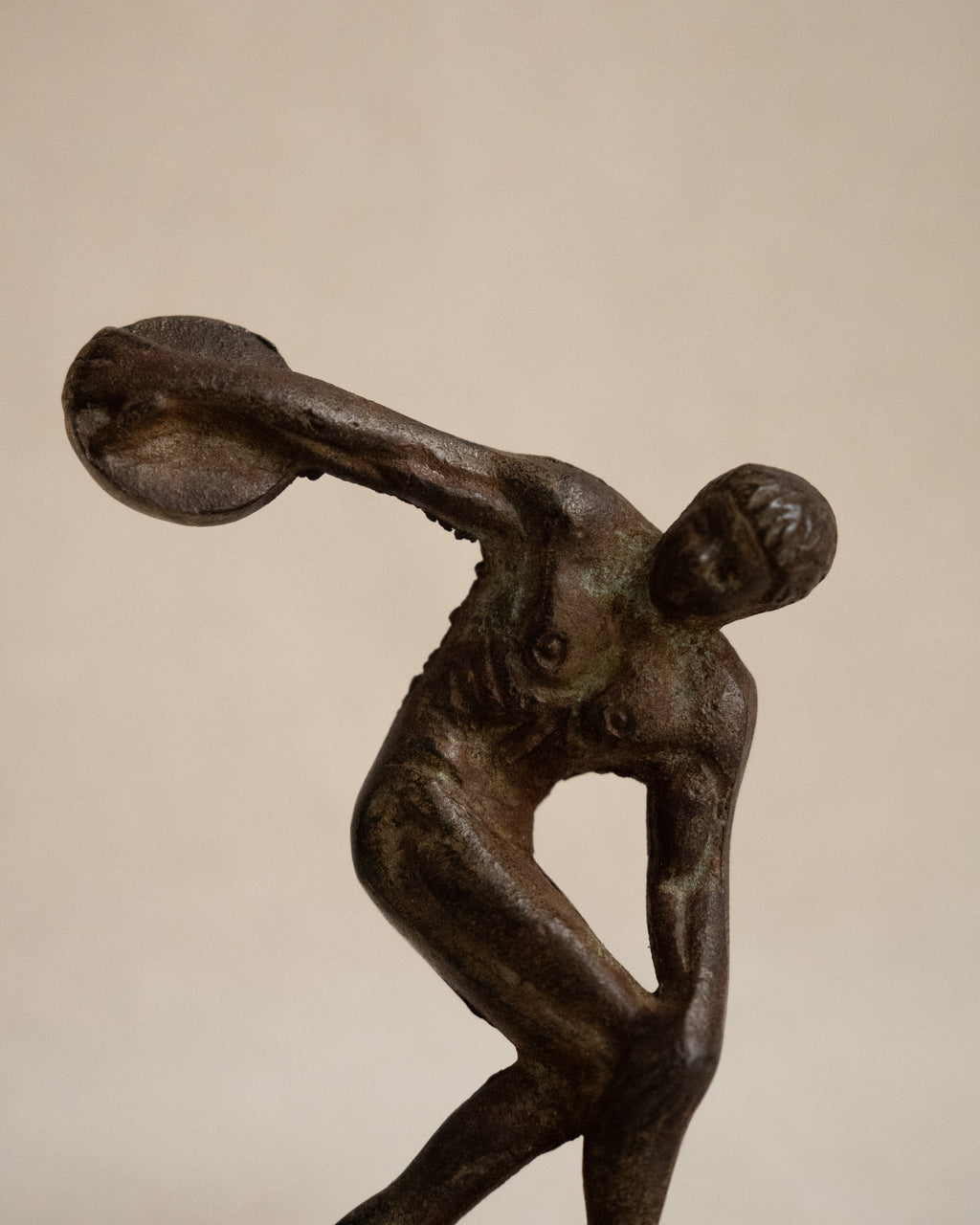 Bronze sculpture of Discobolus