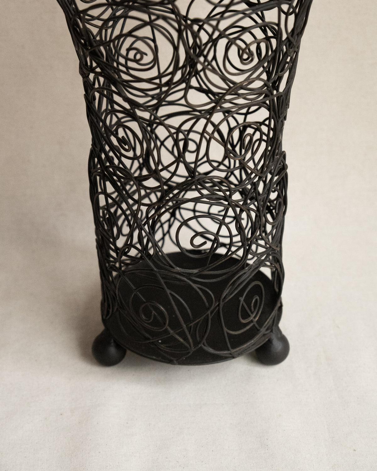 Wire art of roses vessel
