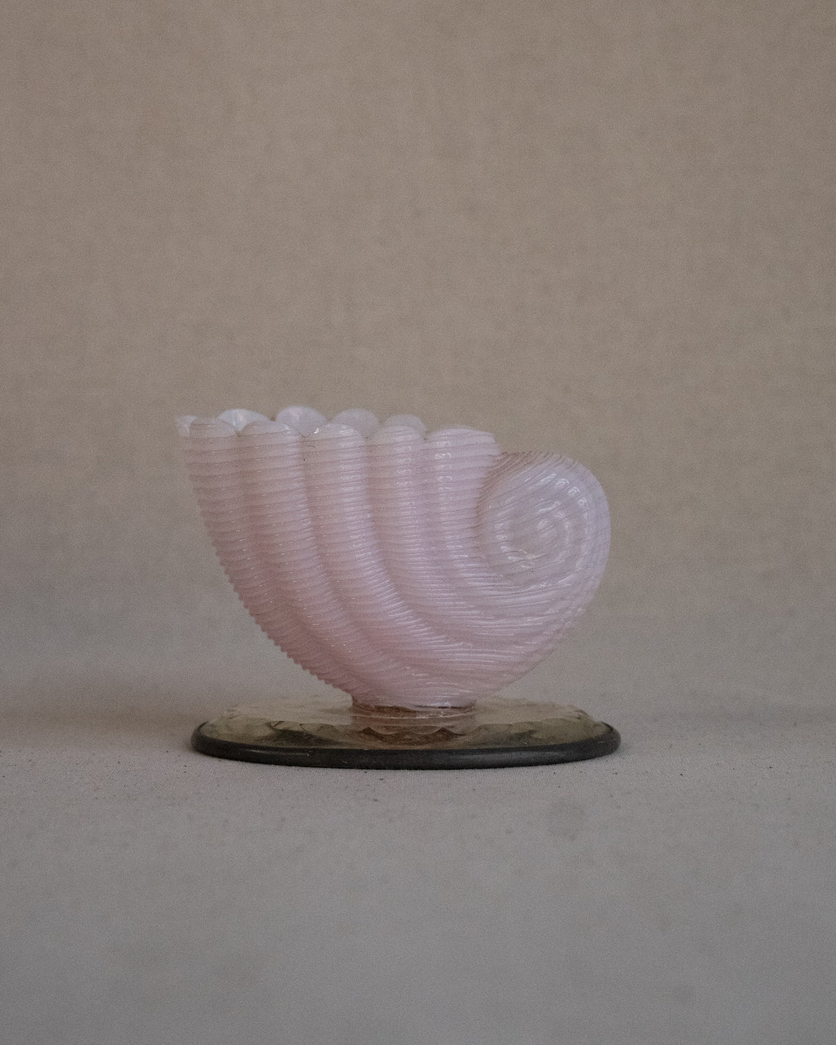Late 19th century victorian pink opalescent glass shell spill vase on mirrored base