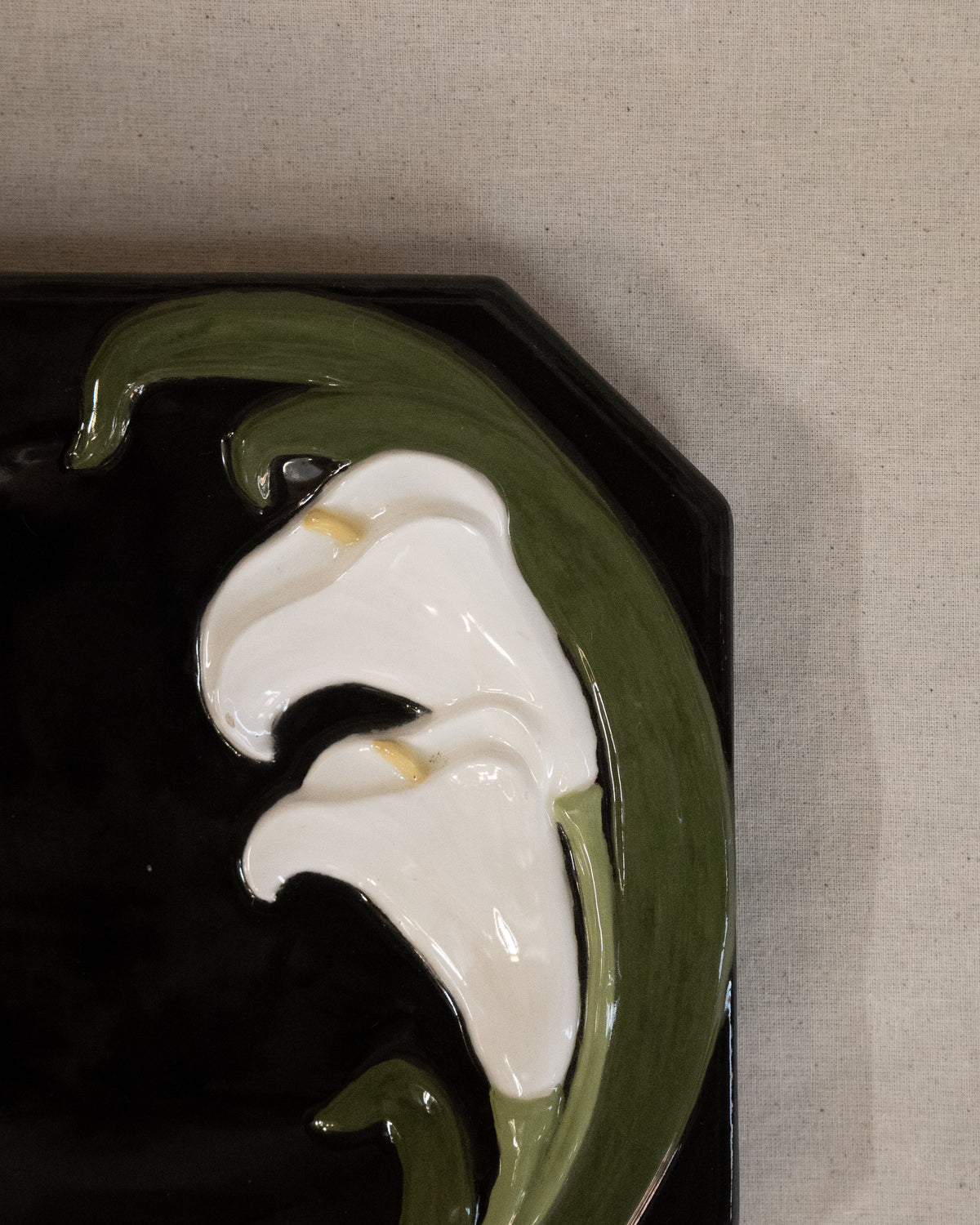Calla Lily ceramic plate, engraved "Lee-Anne 91"