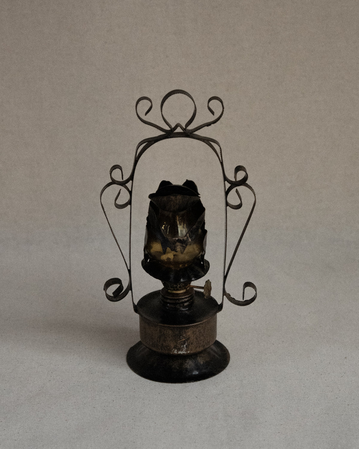 Frog metal and glass miniature oil lamp