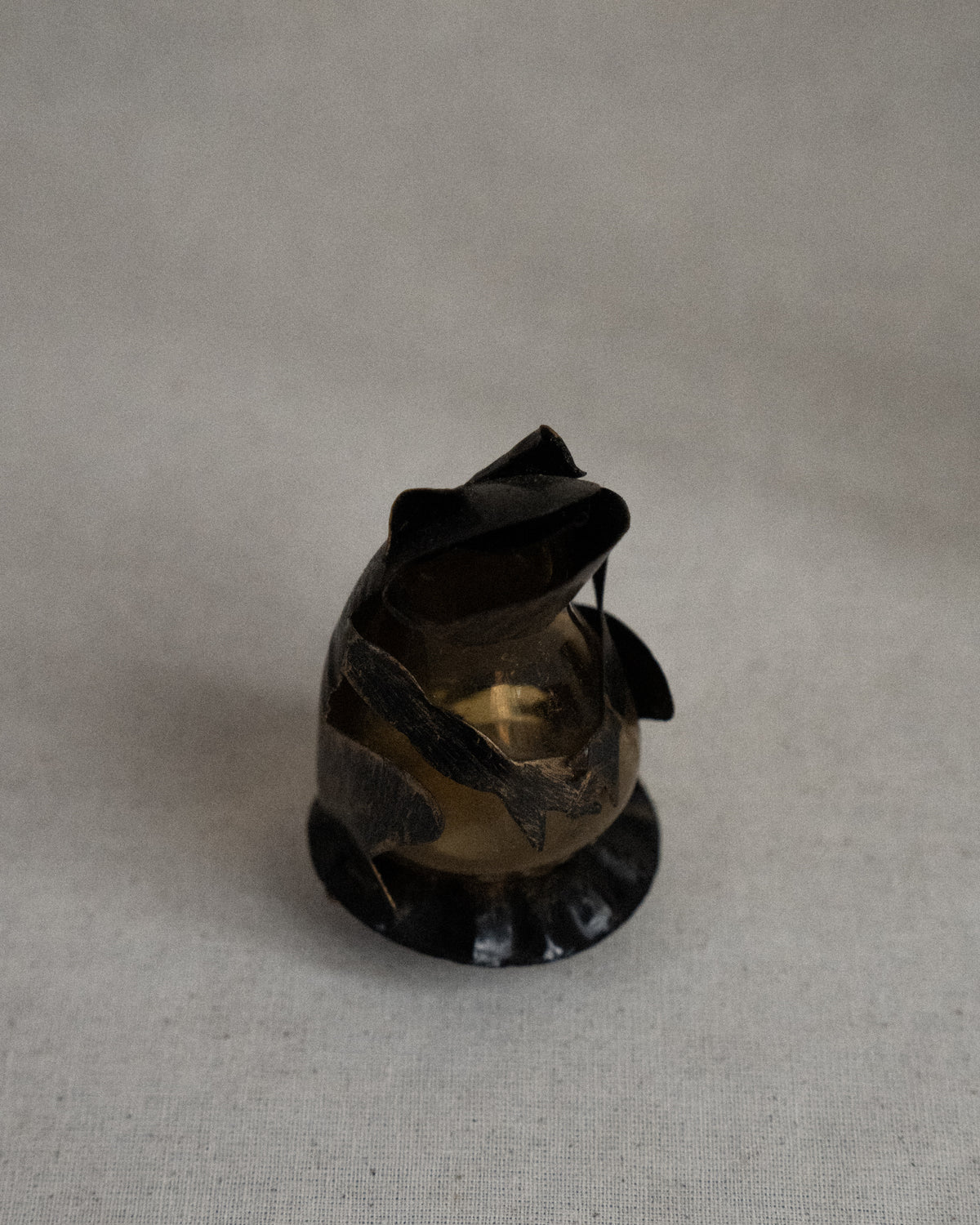 Frog metal and glass miniature oil lamp