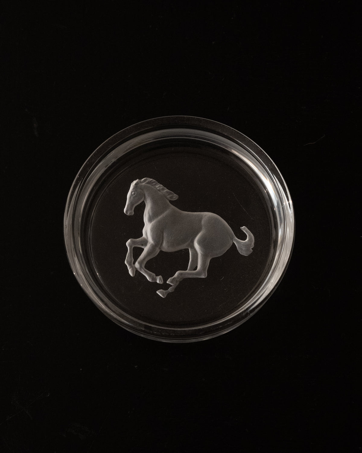 Intaglio glass horse ashtray dish