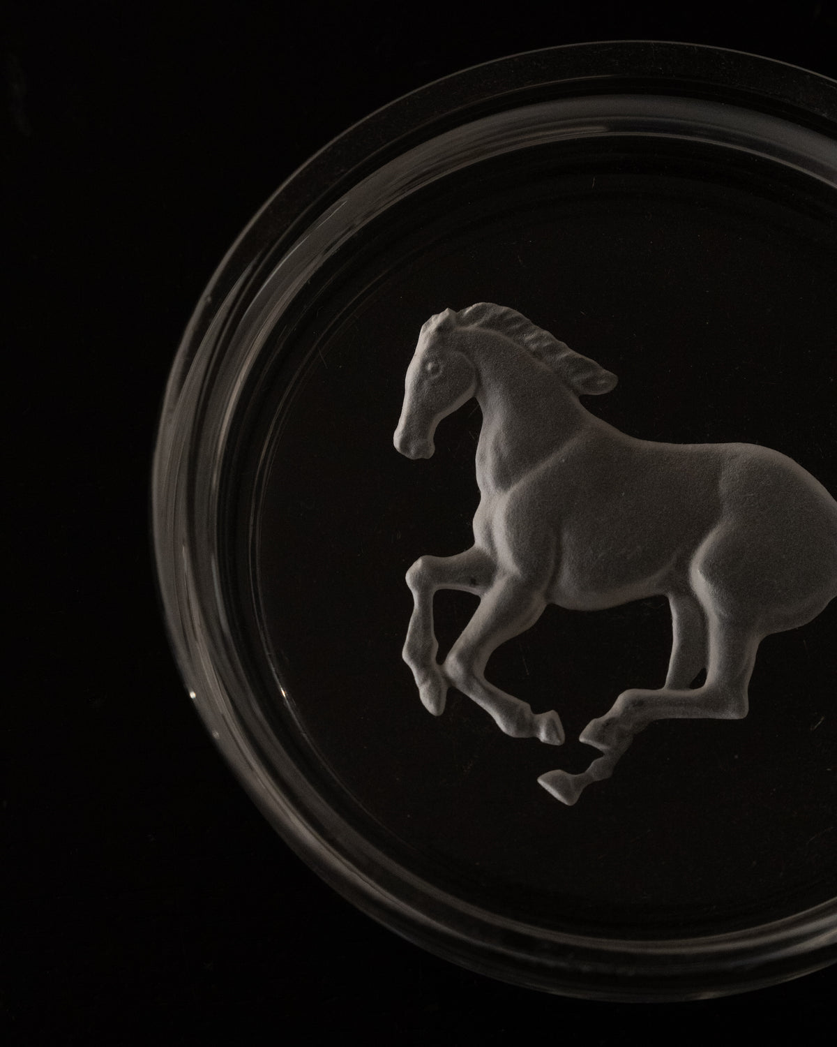 Intaglio glass horse ashtray dish